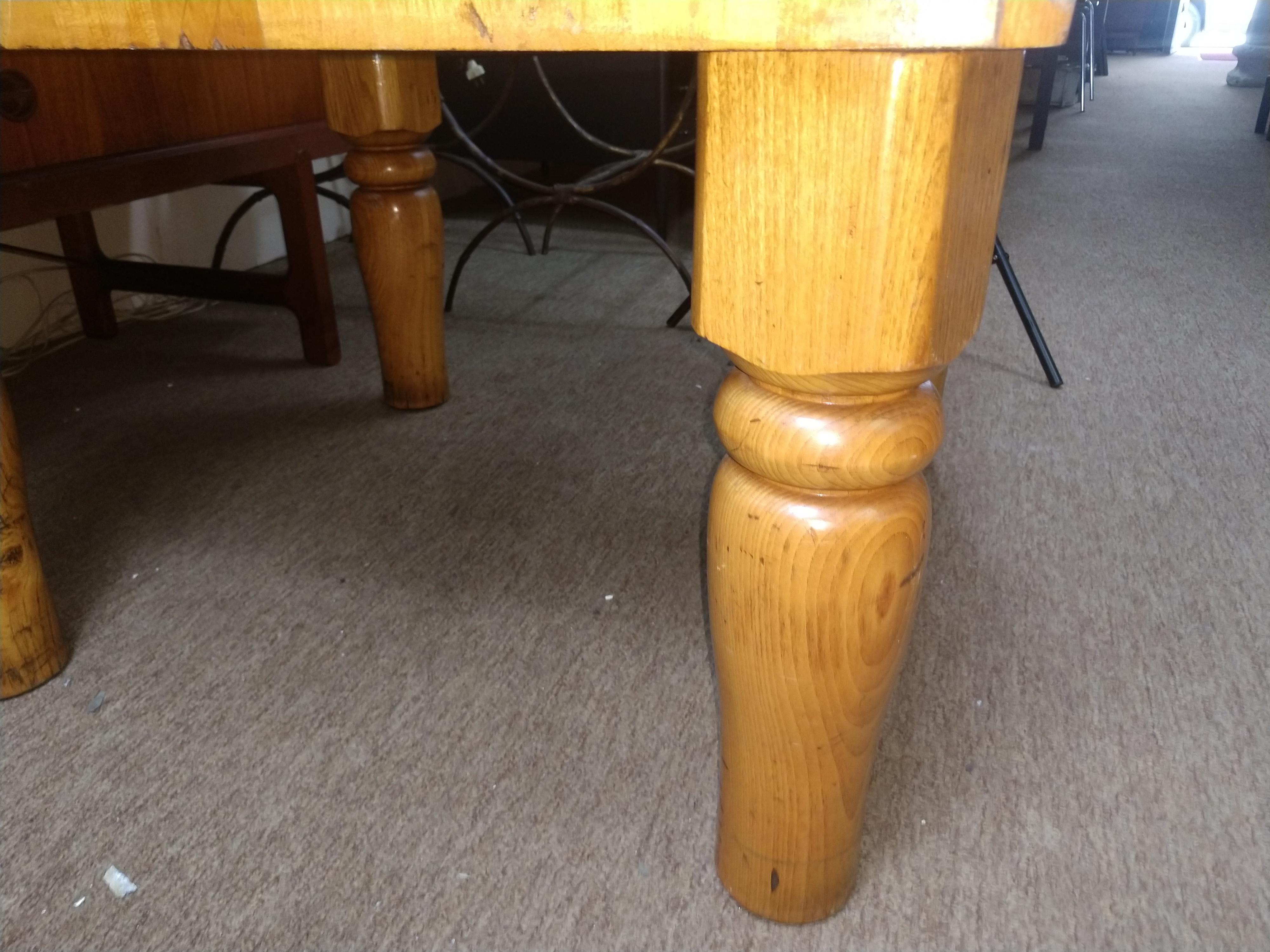 Large Maple Butchers Block Table  C1920 In Good Condition In Port Jervis, NY