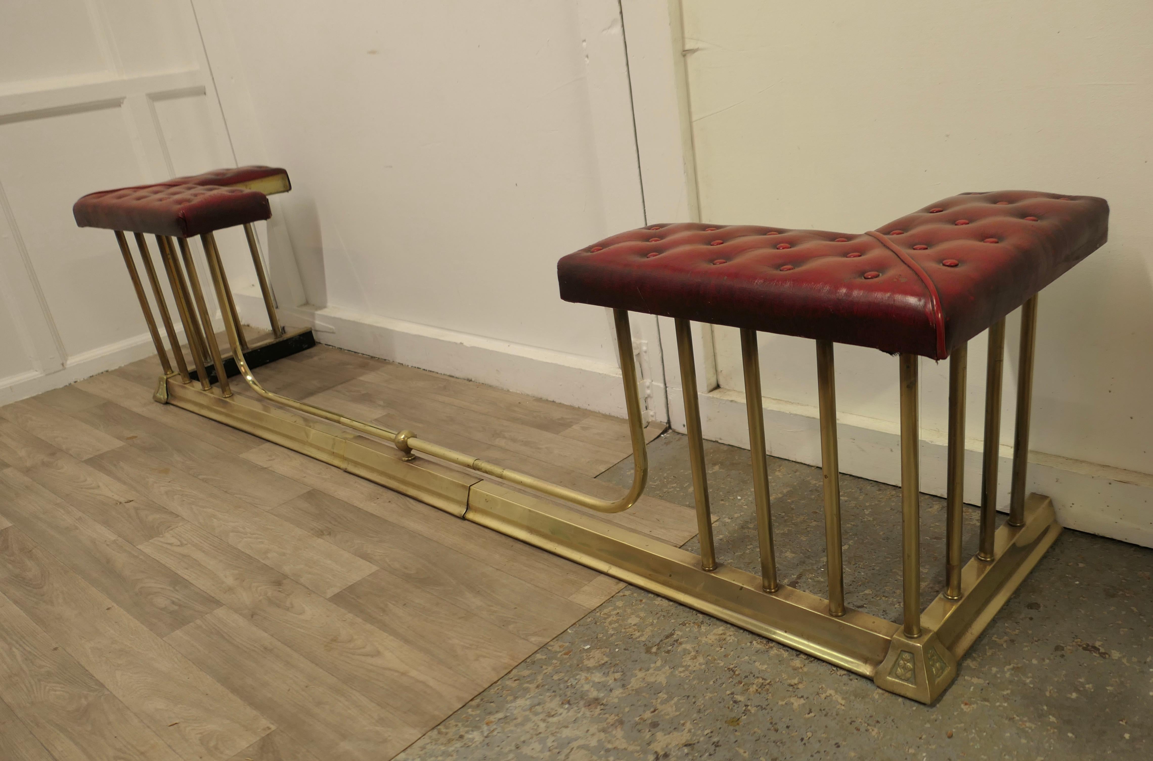 Large Buttoned Leather Extending Brass Club Fender  This is an elegant piece For Sale 1