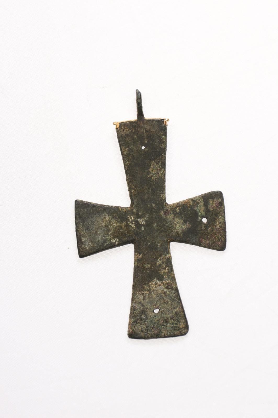 Byzantin Grande croix byzantine en bronze avec or 21 carats en vente