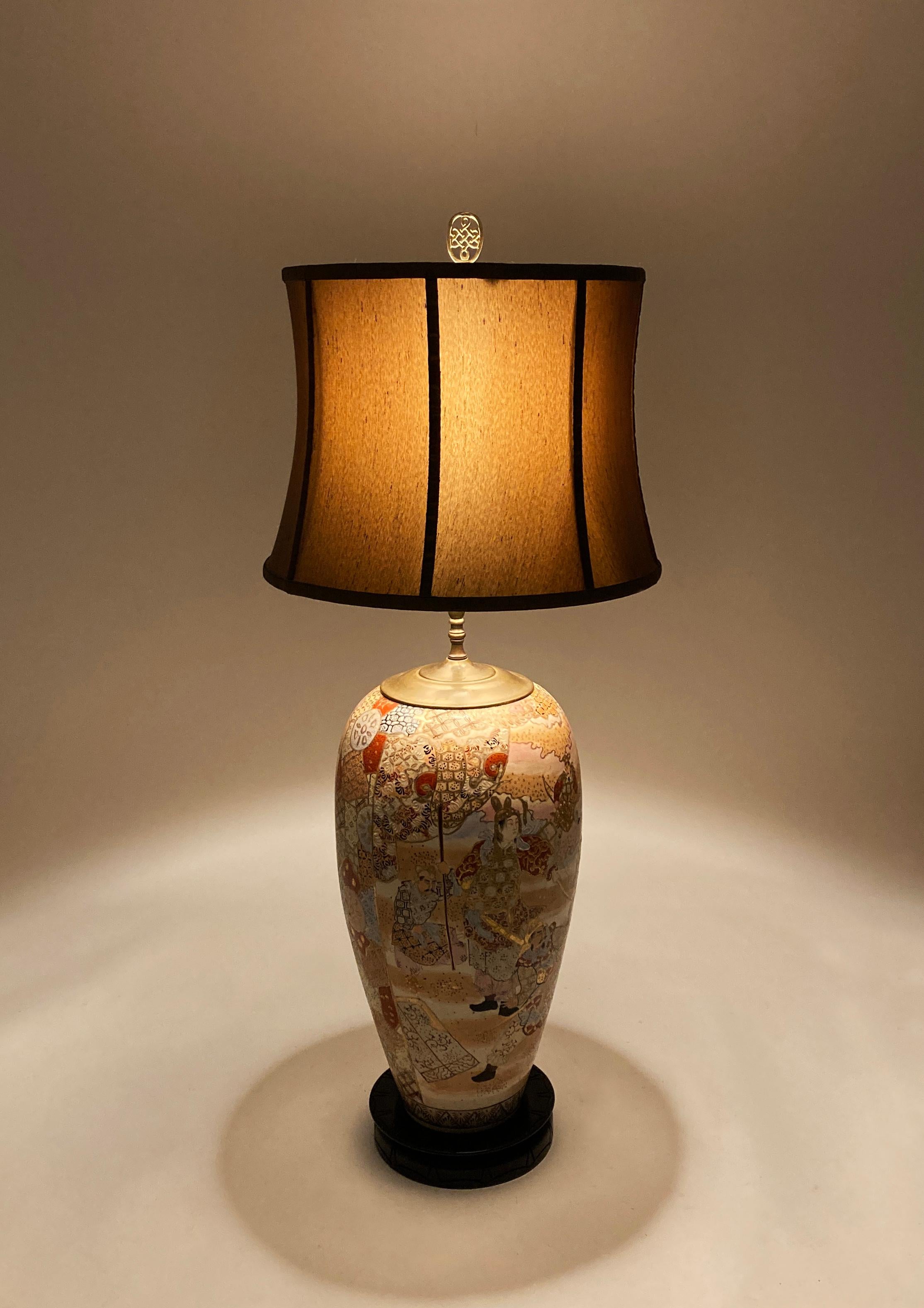 Japonais Large c. 19th Century Antique Meiji Period Japanese Kyo Satsuma Vase Lamp en vente