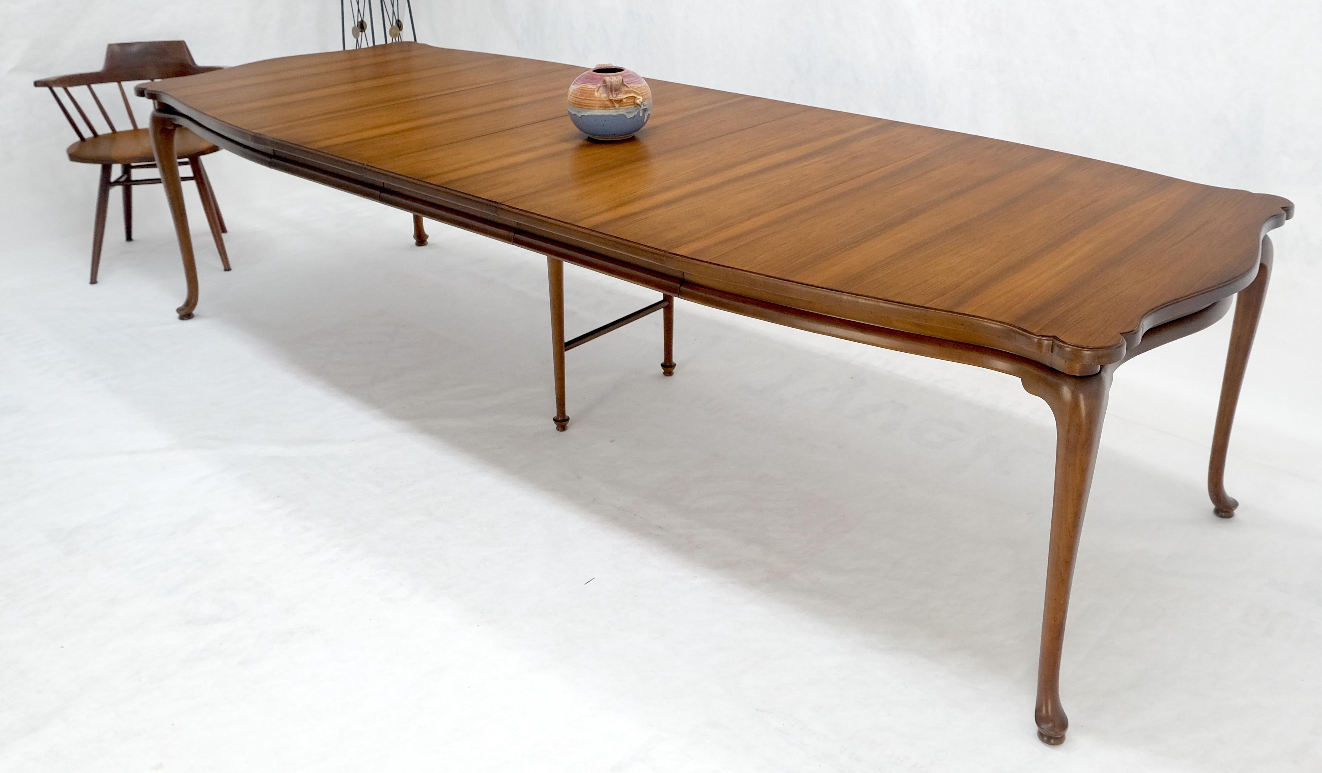 Grande table de salle à manger en noyer c1940 3x18