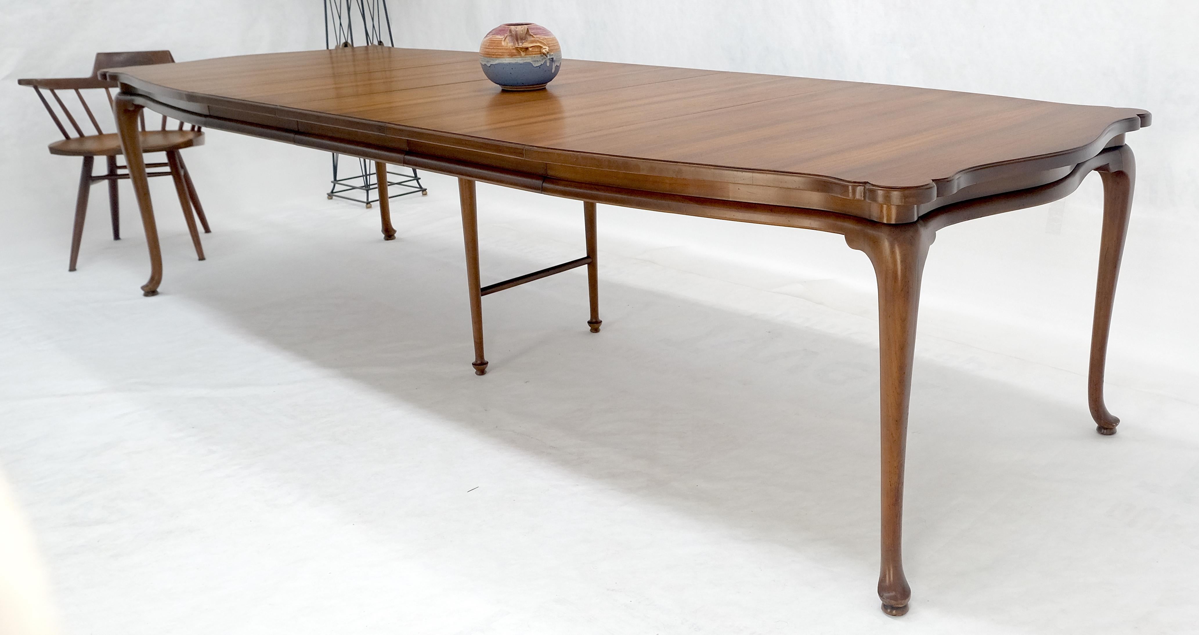Grande table de salle à manger en noyer c1940 3x18