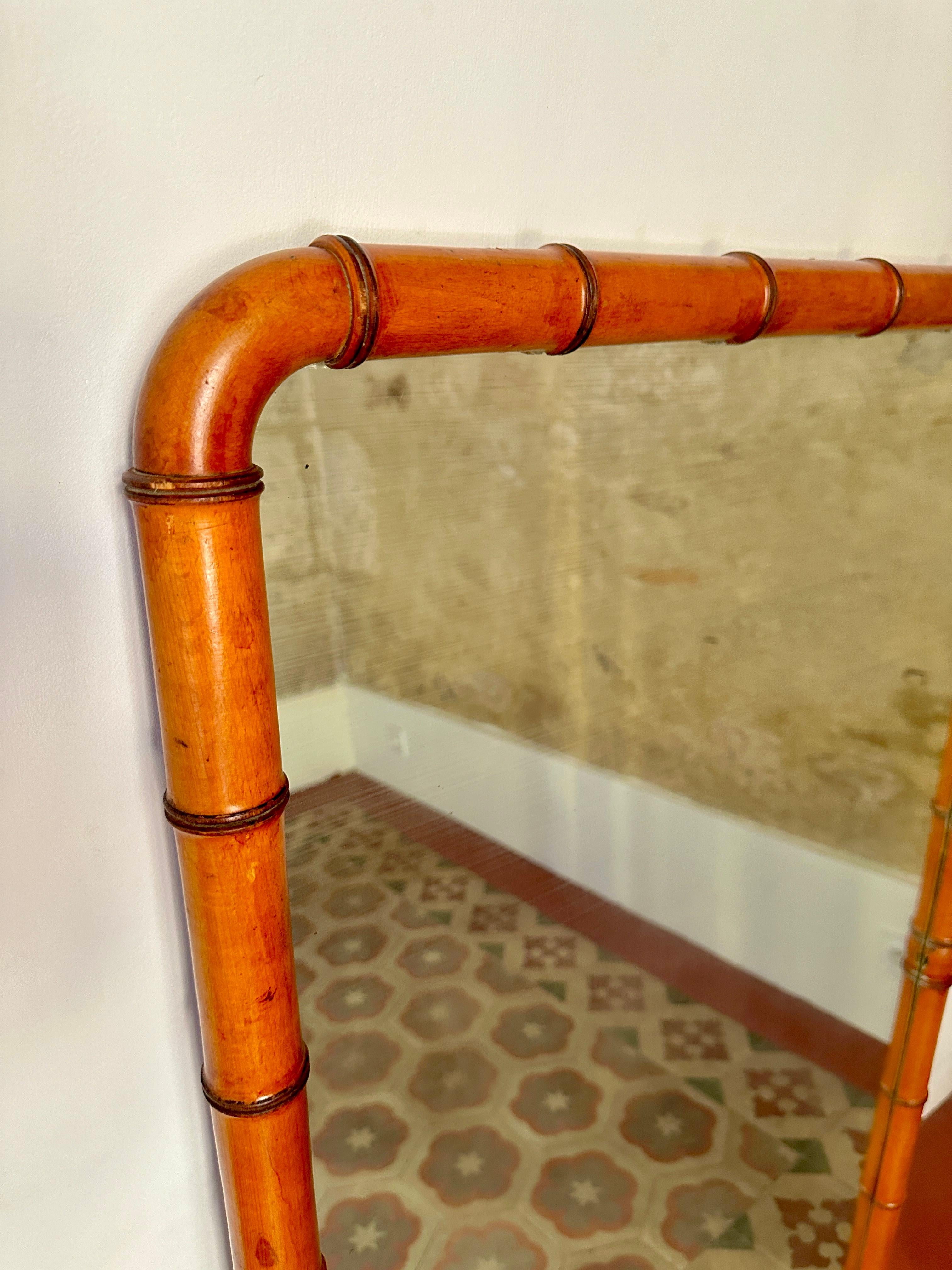 Stile provenzale Grande specchio francese in finto bambù del 19° secolo in vendita