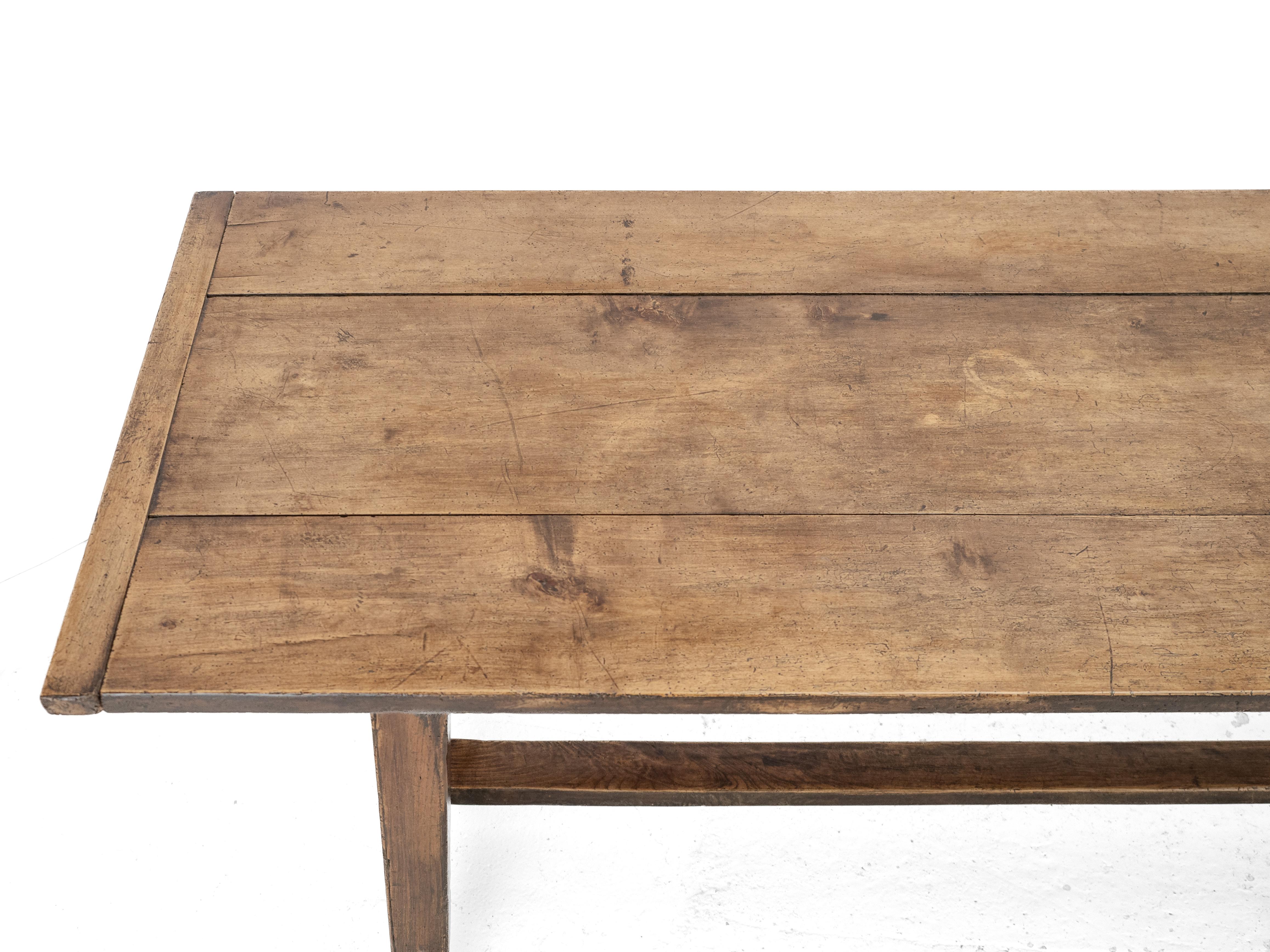 Large c.19th Pear Wood & Elm French Country Farmhouse Refectory Dining Table For Sale 10