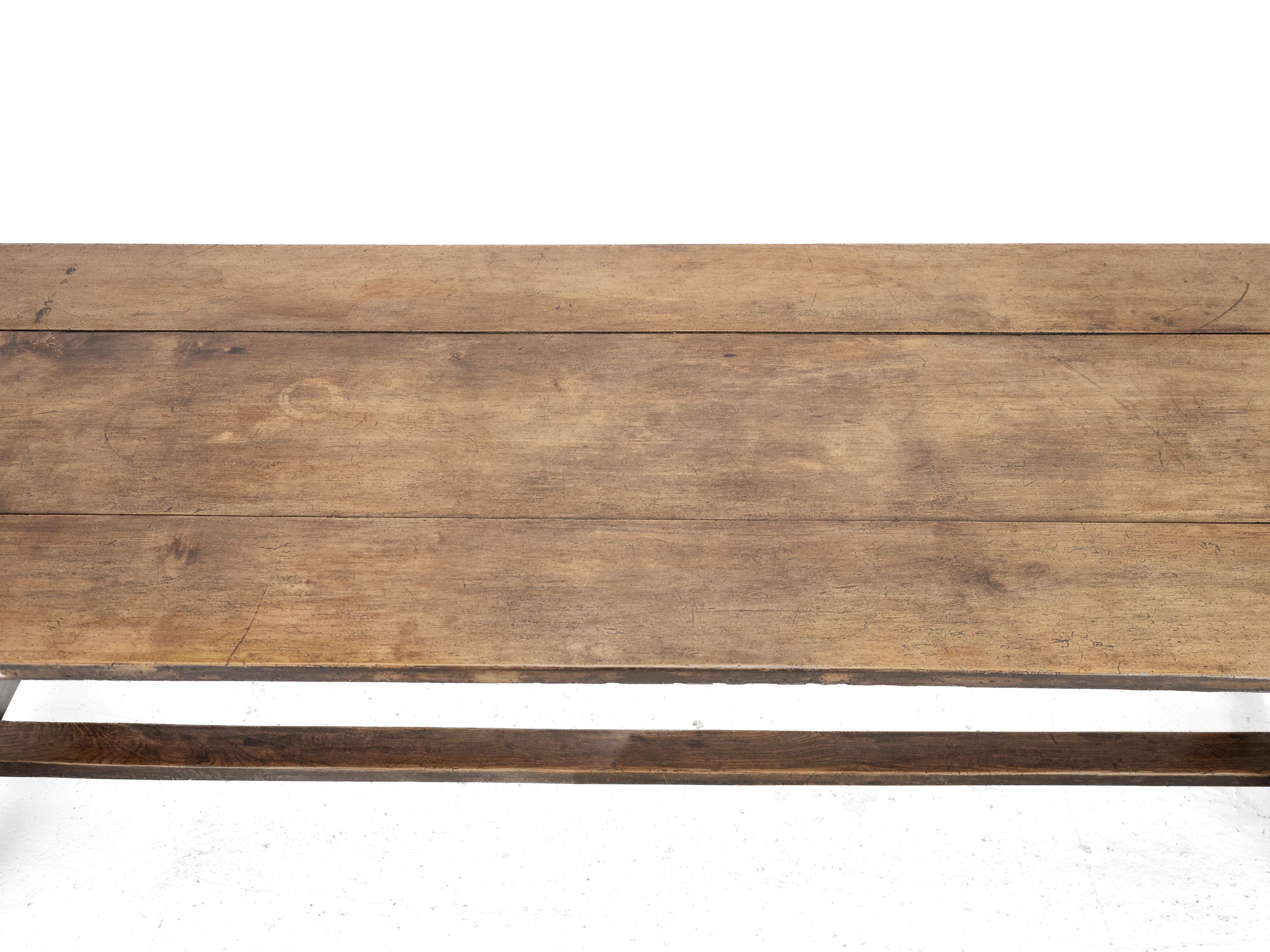 Large c.19th Pear Wood & Elm French Country Farmhouse Refectory Dining Table For Sale 11