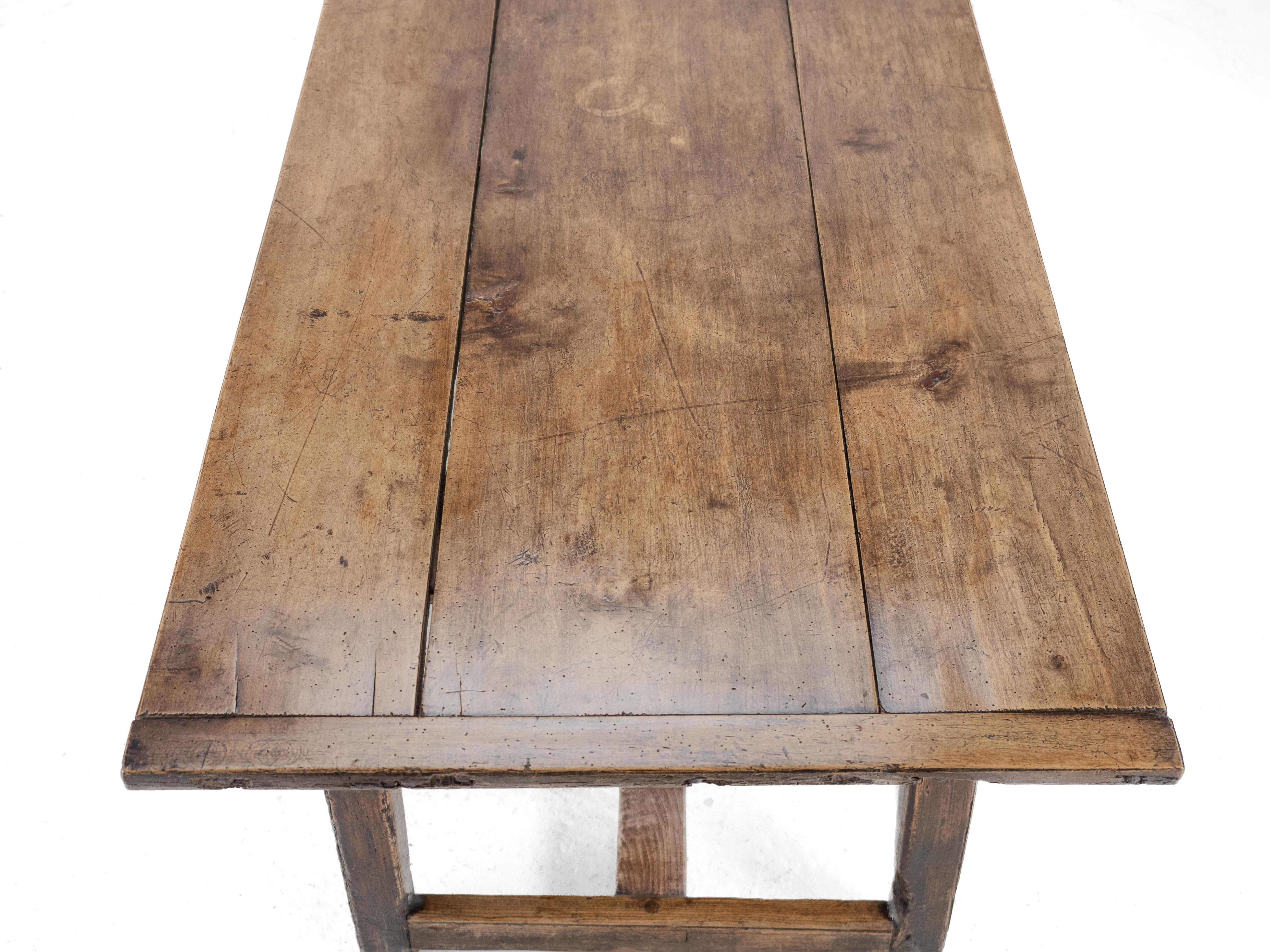 Large c.19th Pear Wood & Elm French Country Farmhouse Refectory Dining Table For Sale 2