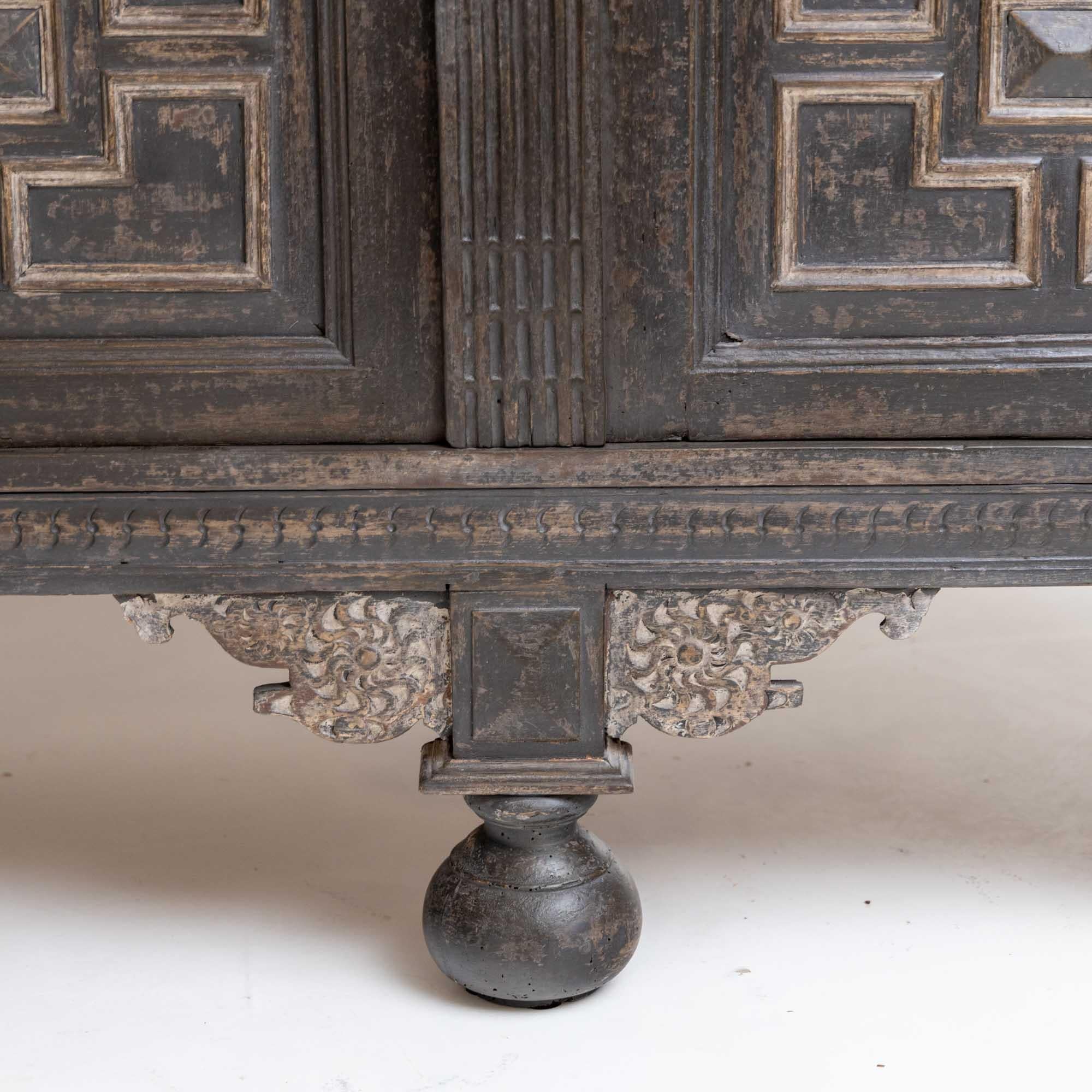 Bois Grand meuble de rangement, 18ème siècle en vente