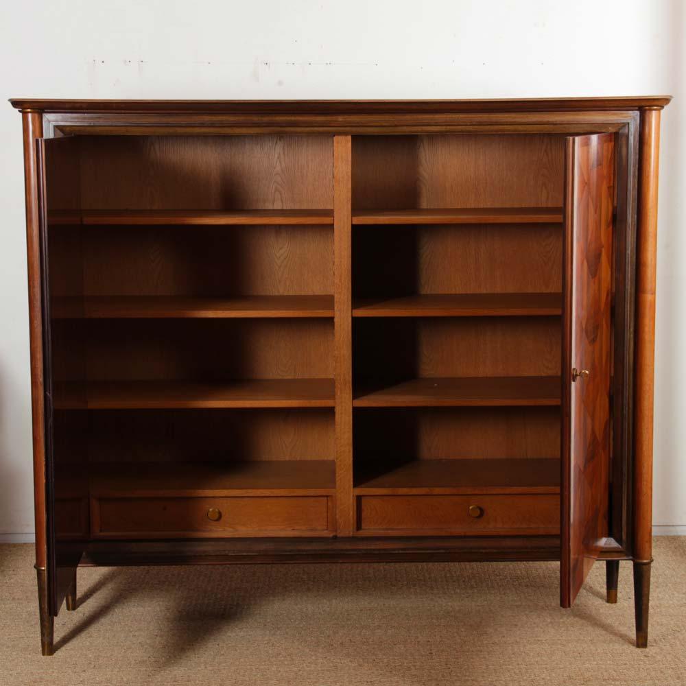 Large cabinet in mahogany, oak and mother-of-pearl from the 1940s in vendita 1