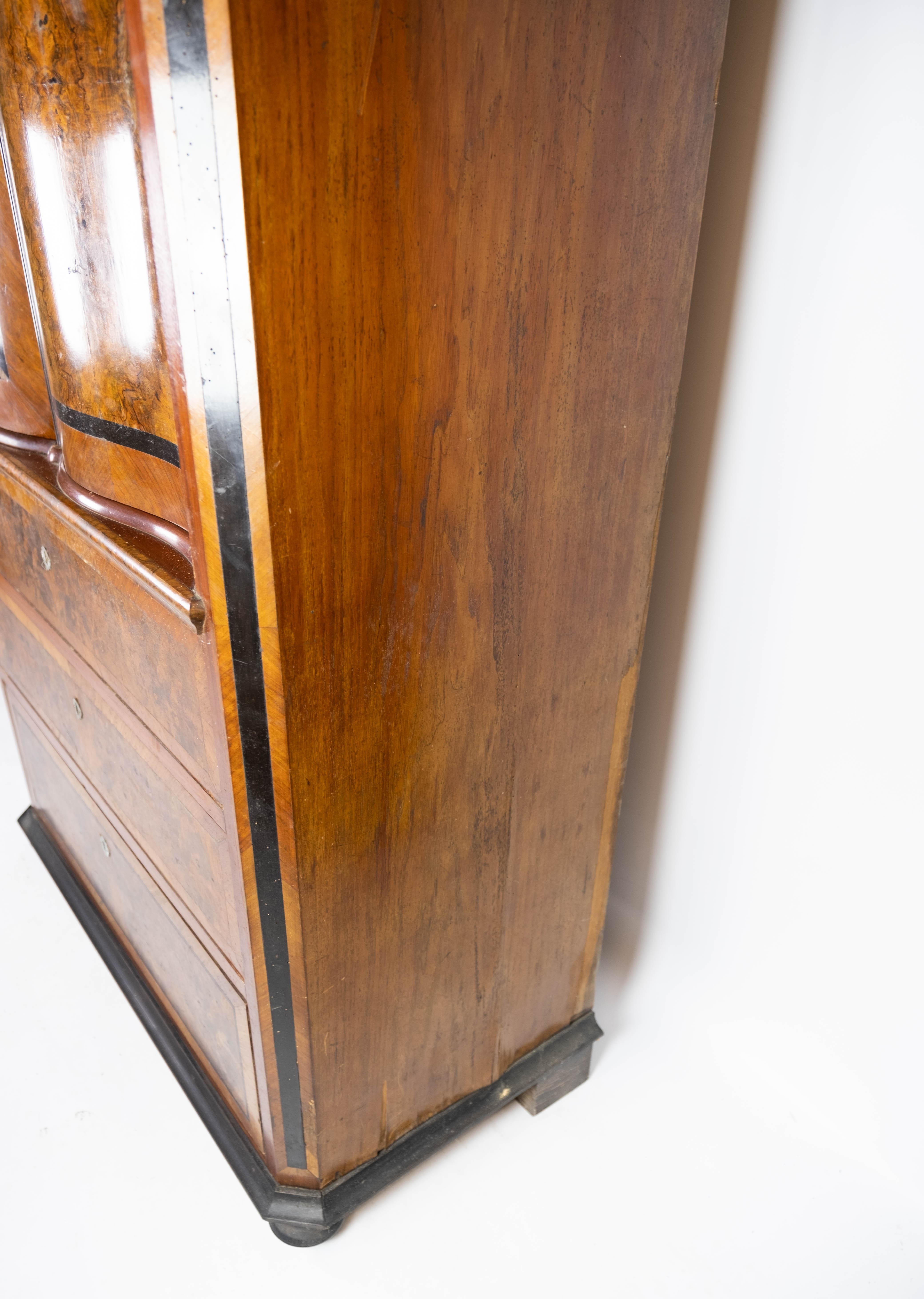 Large Cabinet Made In Polished Mahogany & Walnut From 1880s For Sale 10