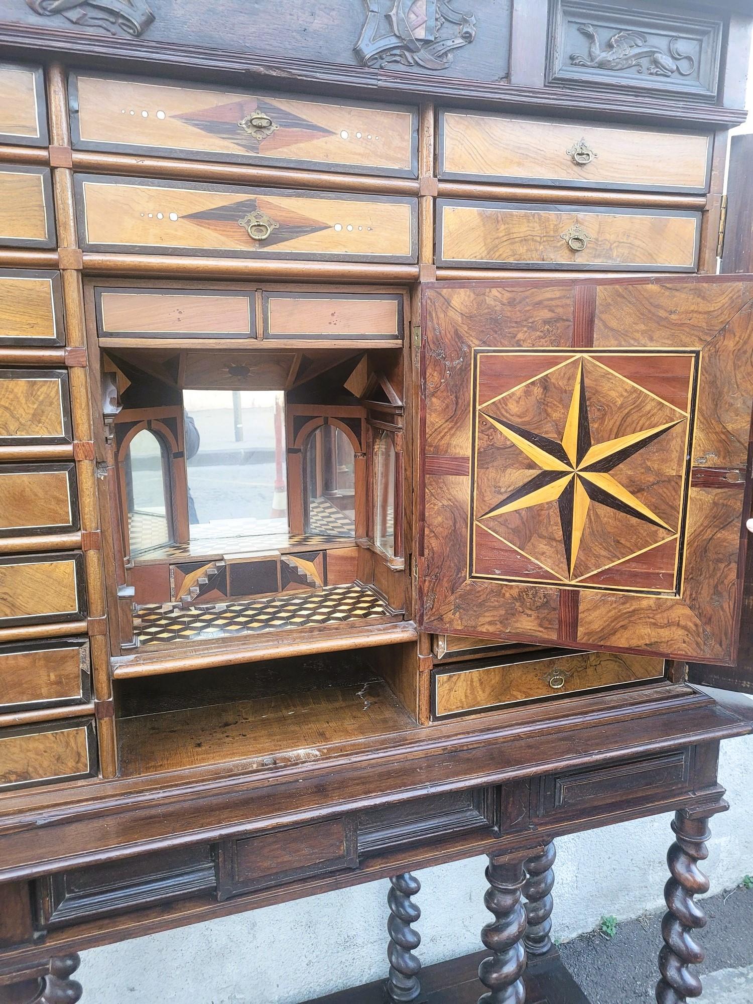 Large Cabinet With Theatre On Base, Holland, 19th Century in vendita 5