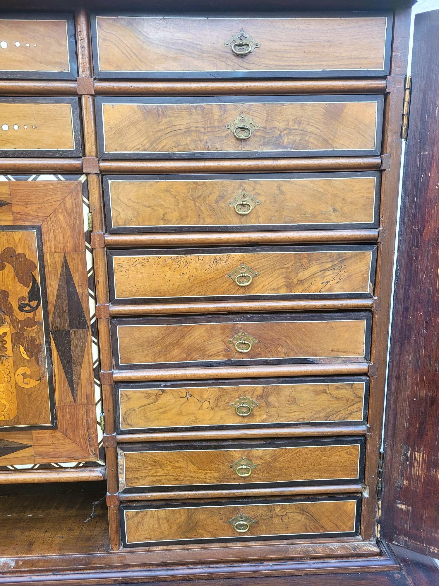 Large Cabinet With Theatre On Base, Holland, 19th Century in vendita 2
