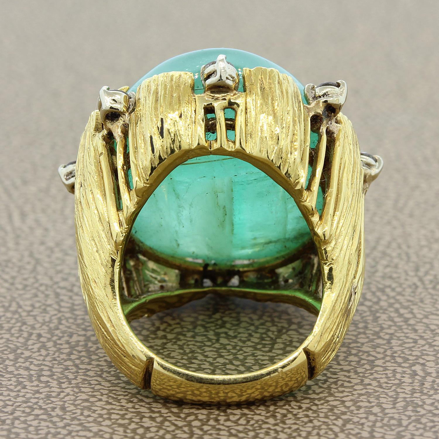 Large Cabochon Emerald Diamond Gold Cocktail Ring In New Condition In Beverly Hills, CA