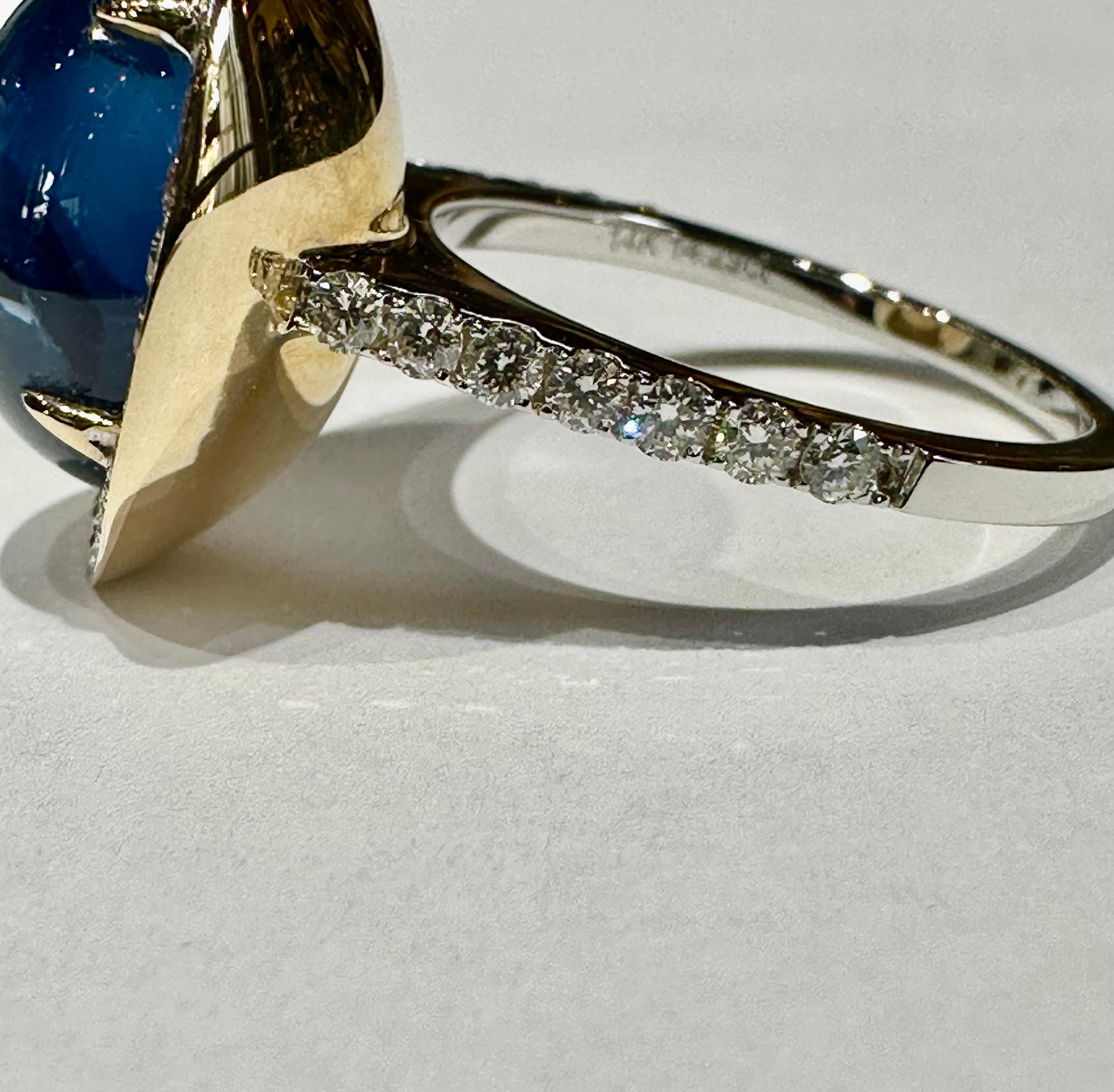 Large Cabochon Tanzanite and Diamond Ladies Ring 14.29 CT, Diamonds 0.66 CT. 14K For Sale 1