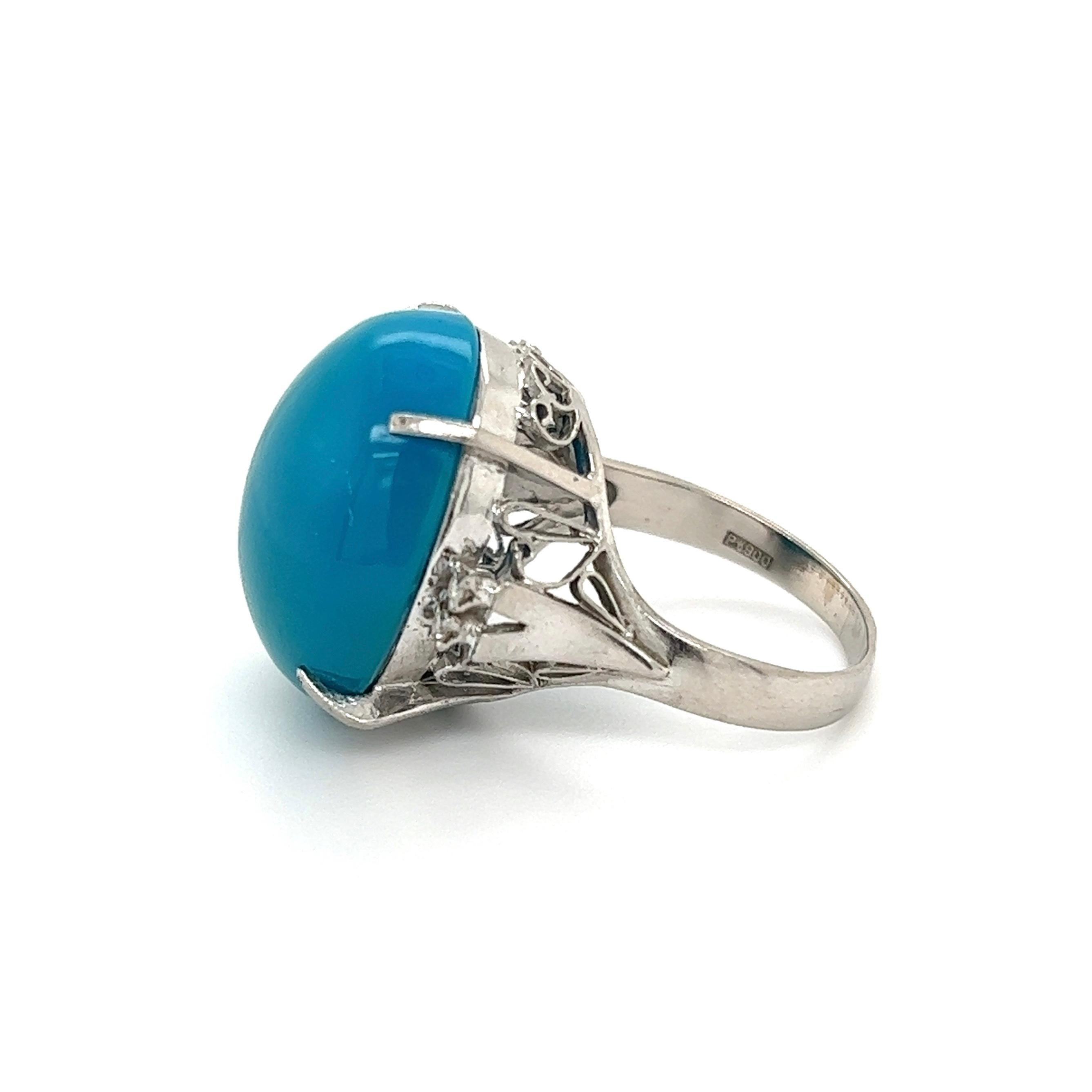 Large Cabochon Turquoise and Diamond Platinum Cocktail Ring In Excellent Condition In Montreal, QC