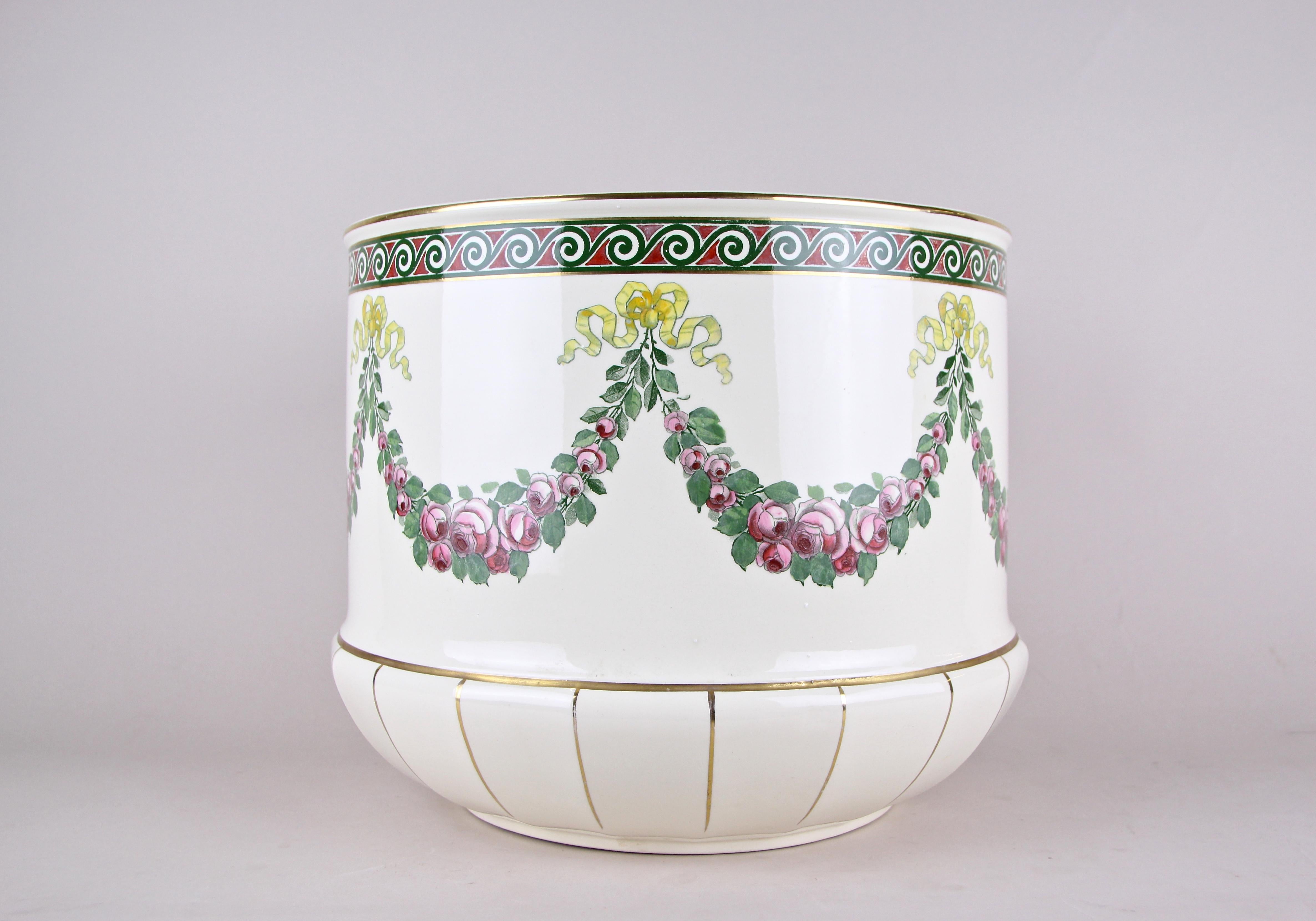 20th Century Large Cachepot by Villeroy Boch, Germany, circa 1918