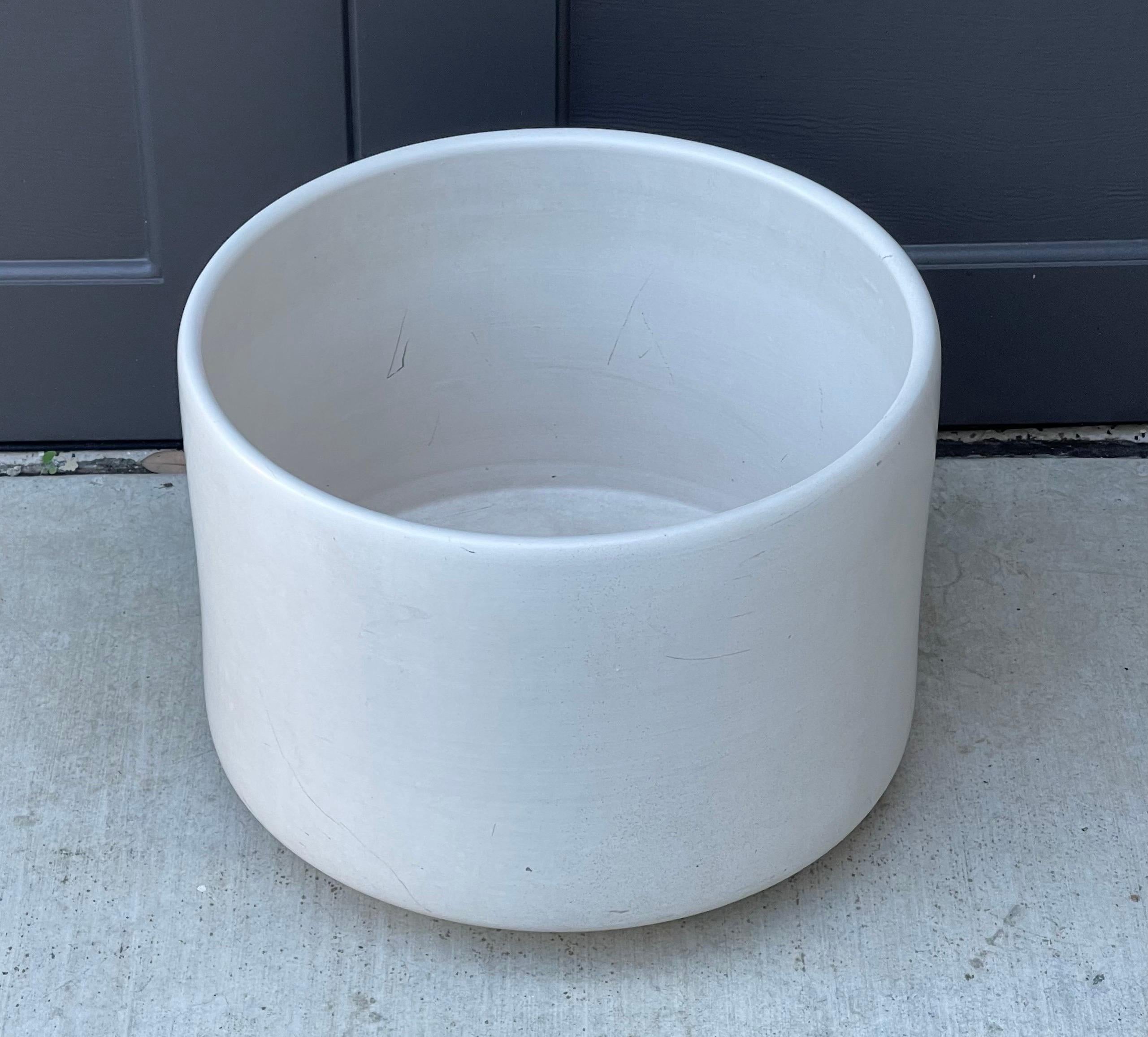 20th Century Large California Design MCM Ceramic Planter by Gainey For Sale