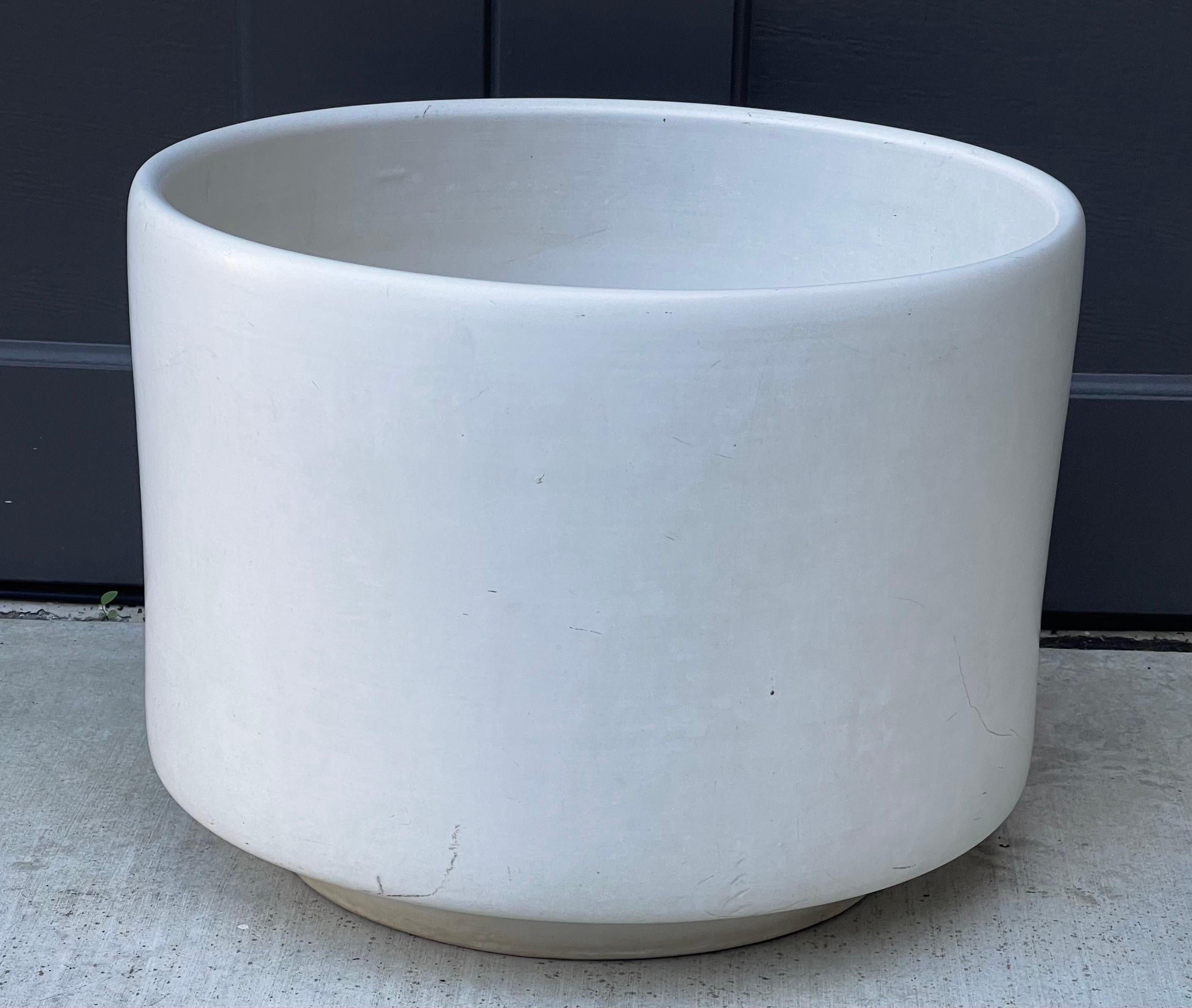 Jardinera grande de cerámica MCM de diseño californiano de Gainey en venta 6