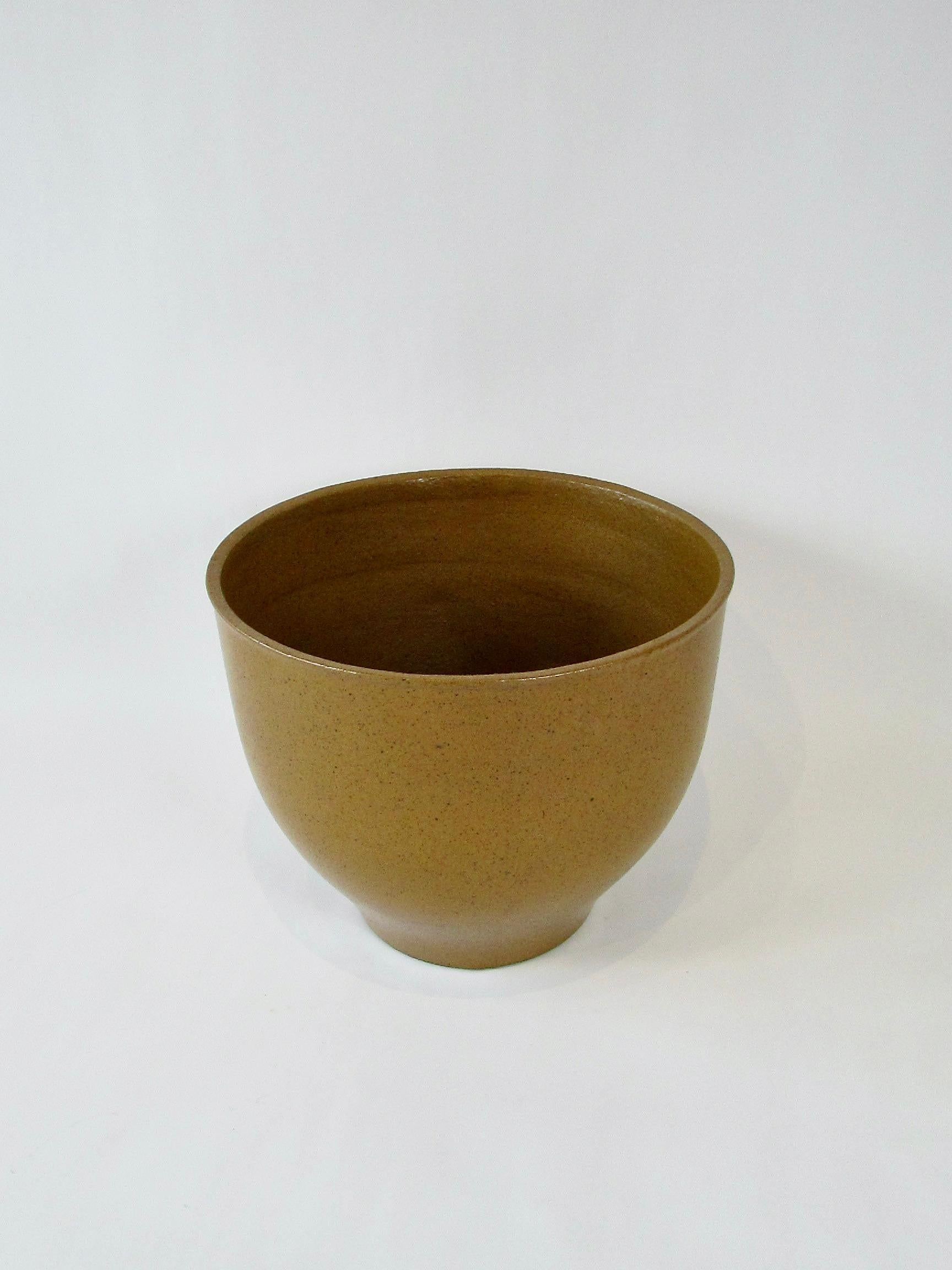 Large California Modern David Cressey  for Architectural Pottery Planter Pot In Good Condition For Sale In Ferndale, MI