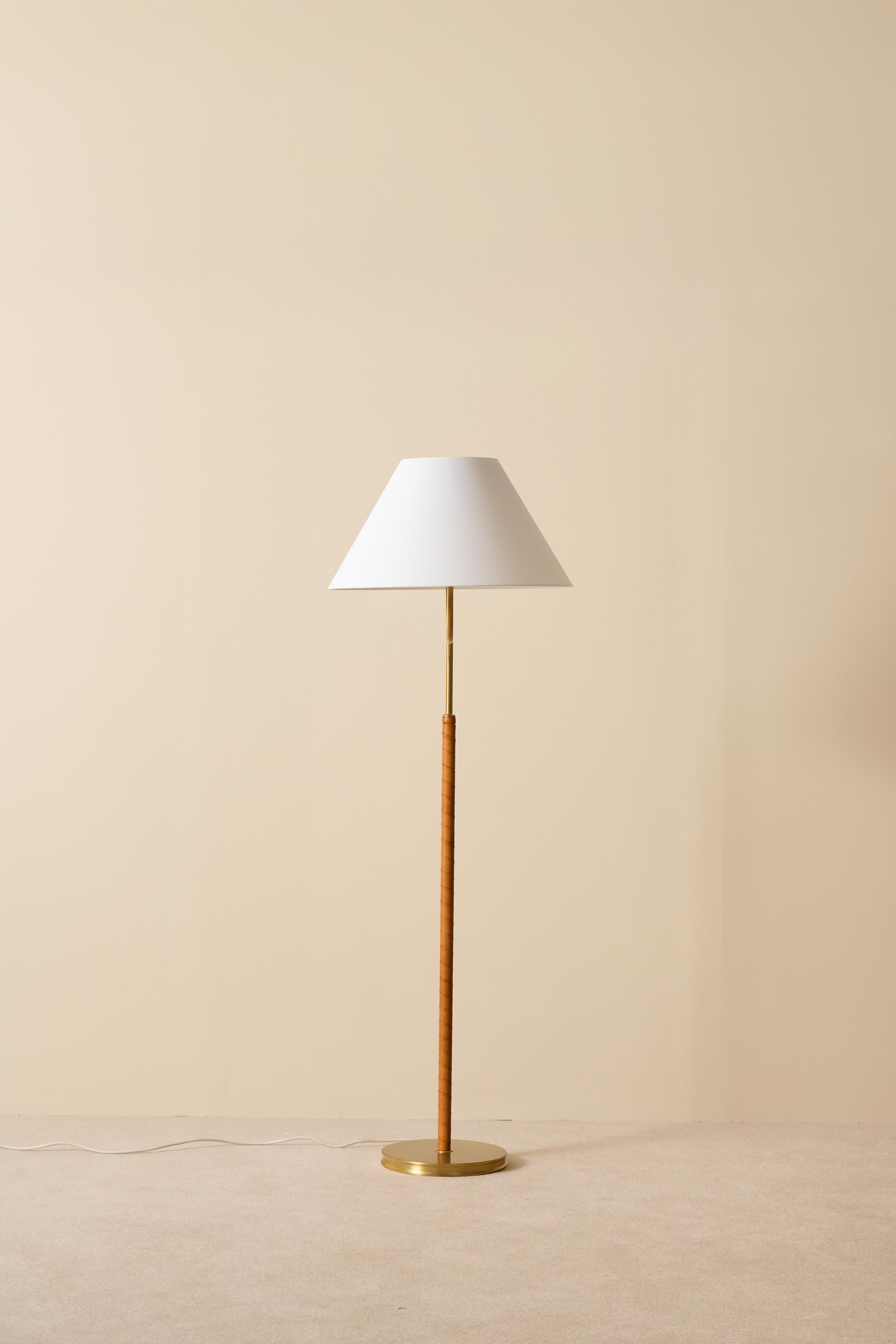 'Large Camel' Floor Lamp by Josef Frank, Sweden In Good Condition For Sale In Stockholm, SE