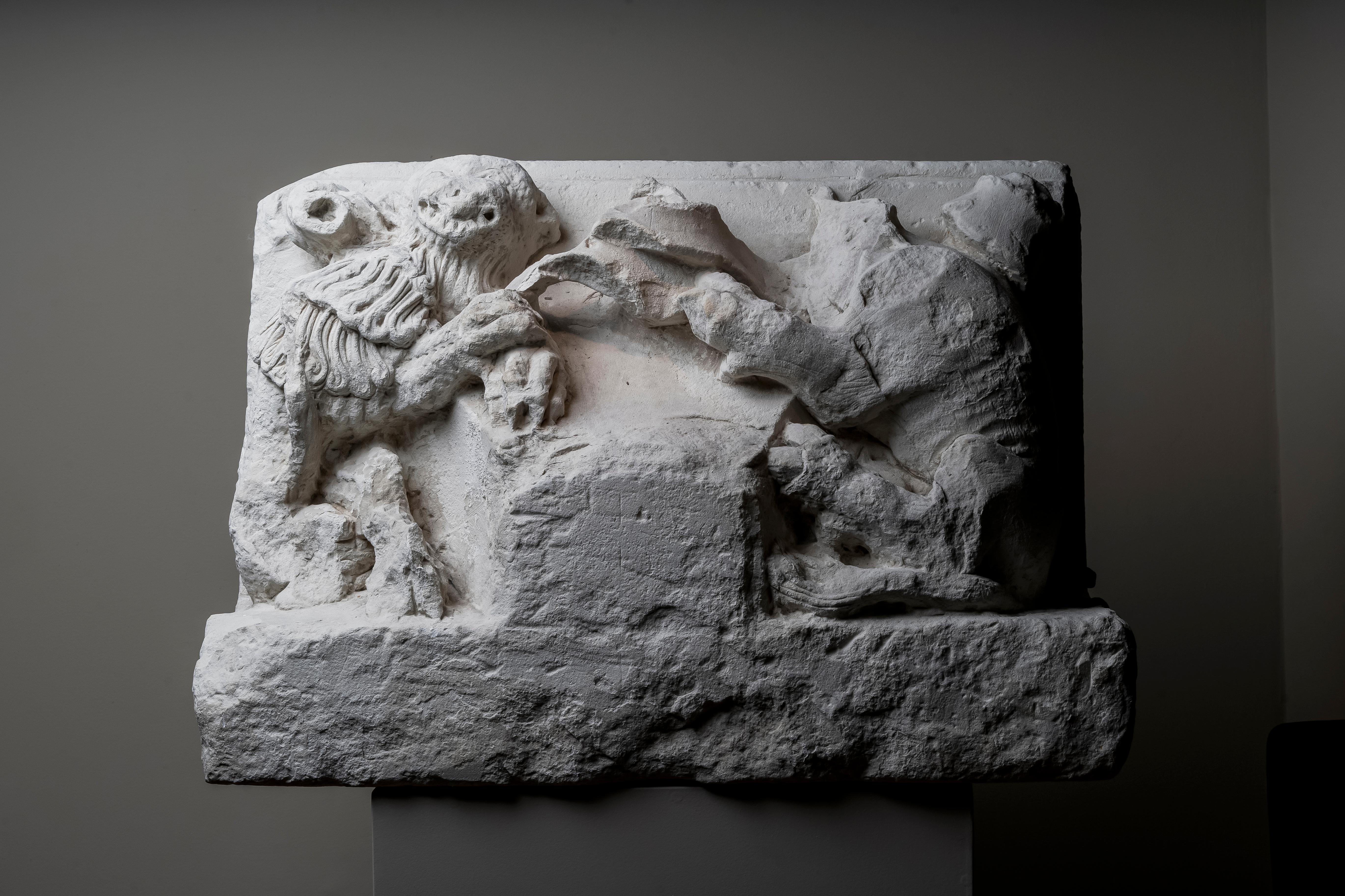 Medieval Large Capital with Two Animals Holding a Phylactery, France, 15th Century