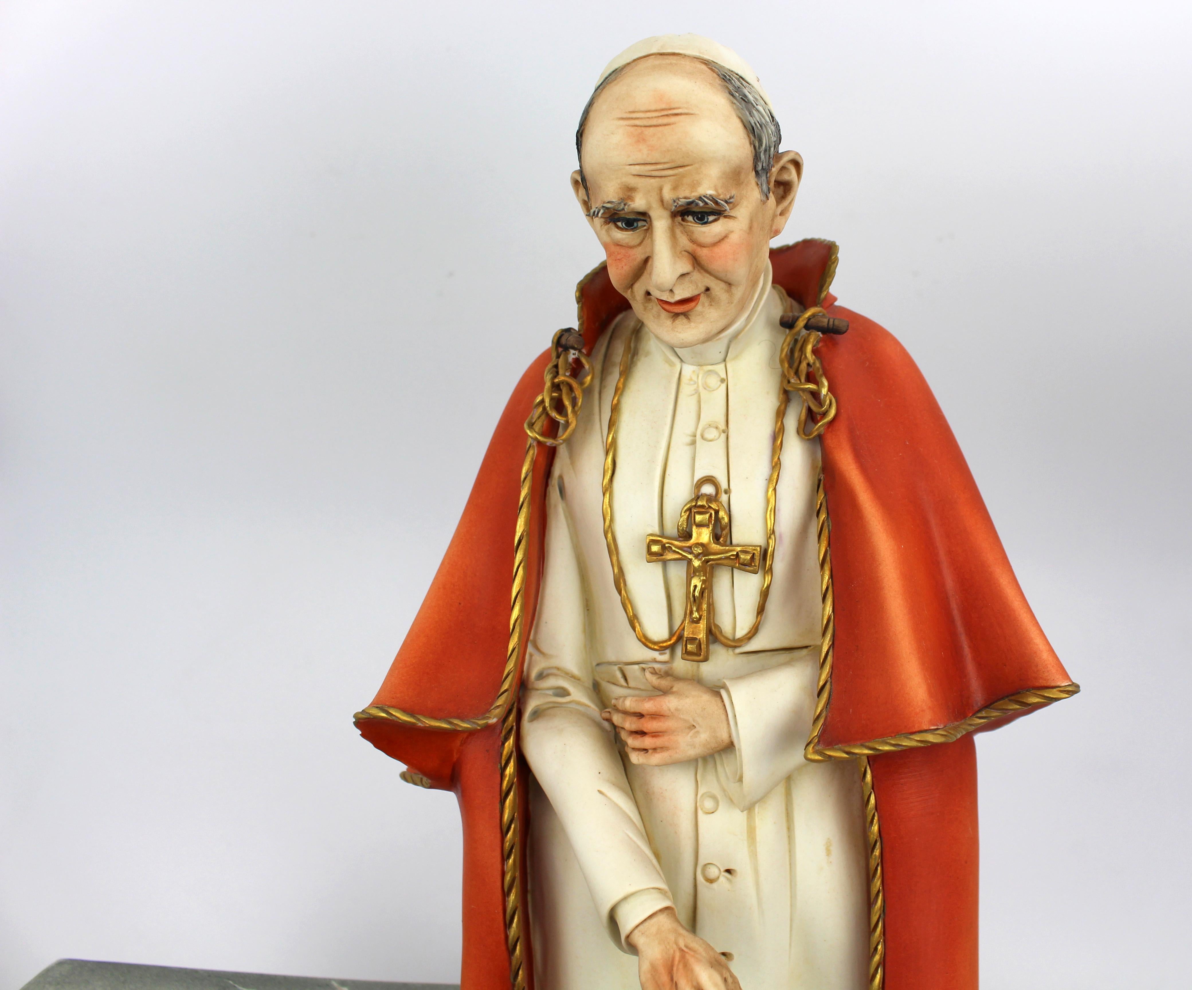 Große Capodimonte Porzellanfigur - Papst Paul VI. (20. Jahrhundert) im Angebot