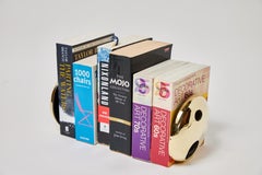 Paar große Carl Auböck Modell #4101 'Melies' Buchstützen aus patiniertem Messing