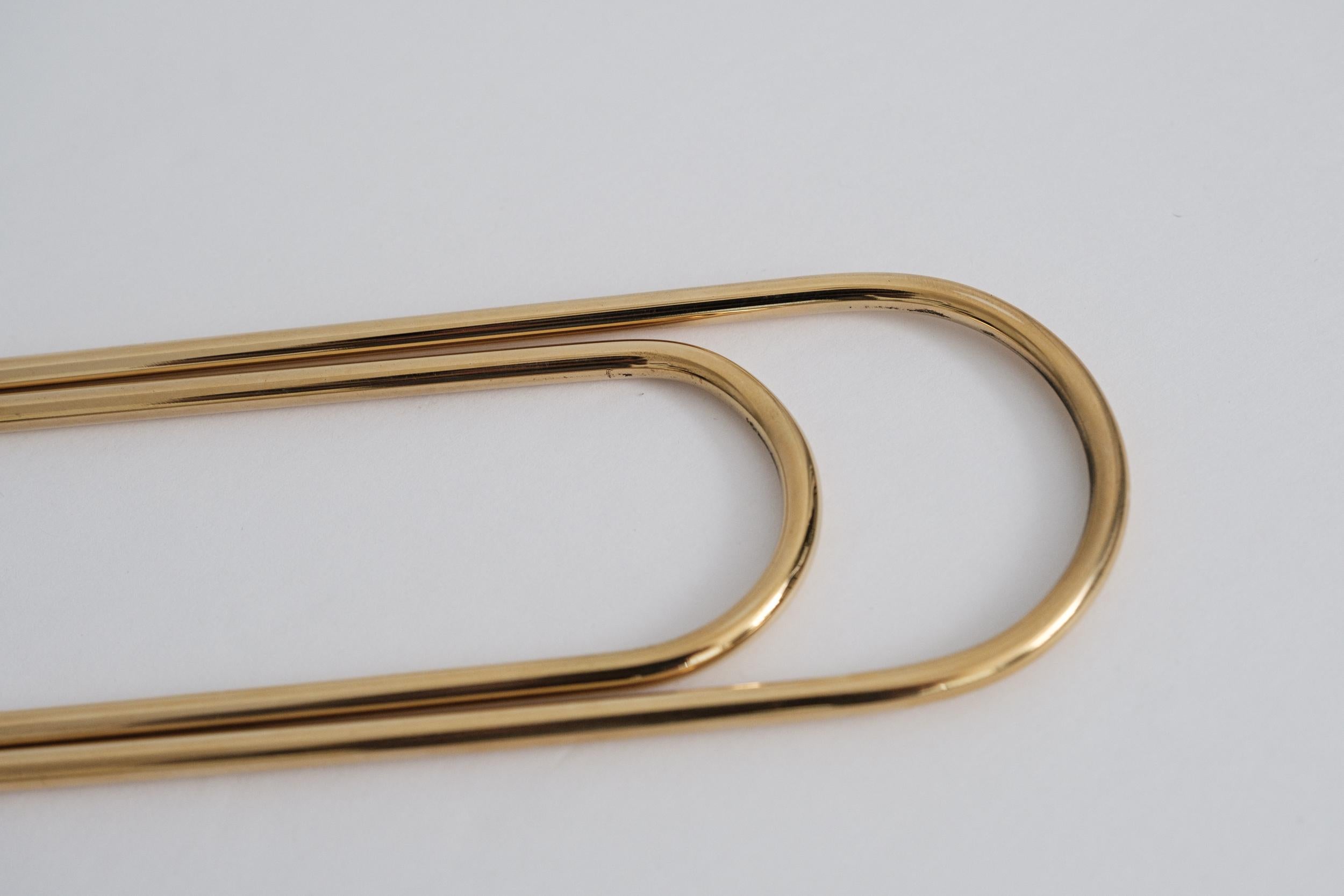 Large Carl Auböck Model #4751 'Paperclip' Brass Paperweight For Sale 4