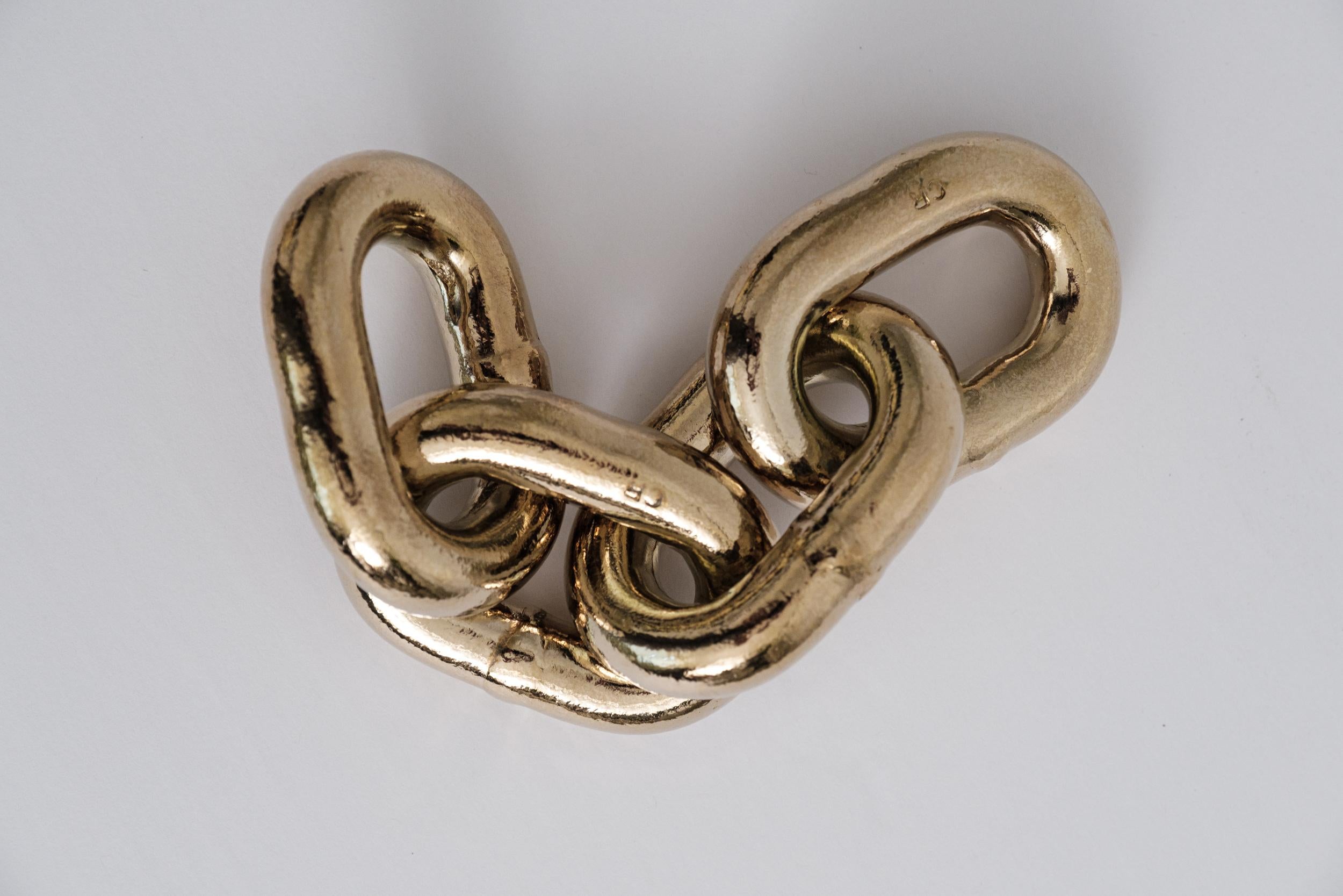 Large Carl Auböck Model #5072 'Chain' Polished Brass Paperweight For Sale 3