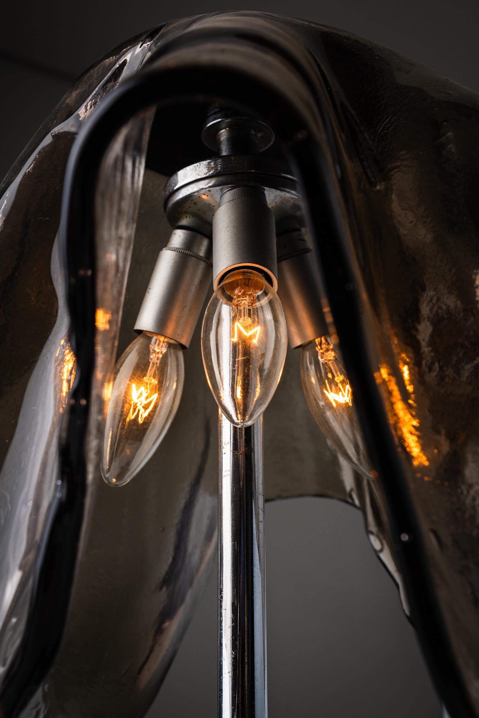 Gran lámpara de sobremesa de cristal ahumado Carlo Nason para Mazzega, años 70 Era espacial en venta