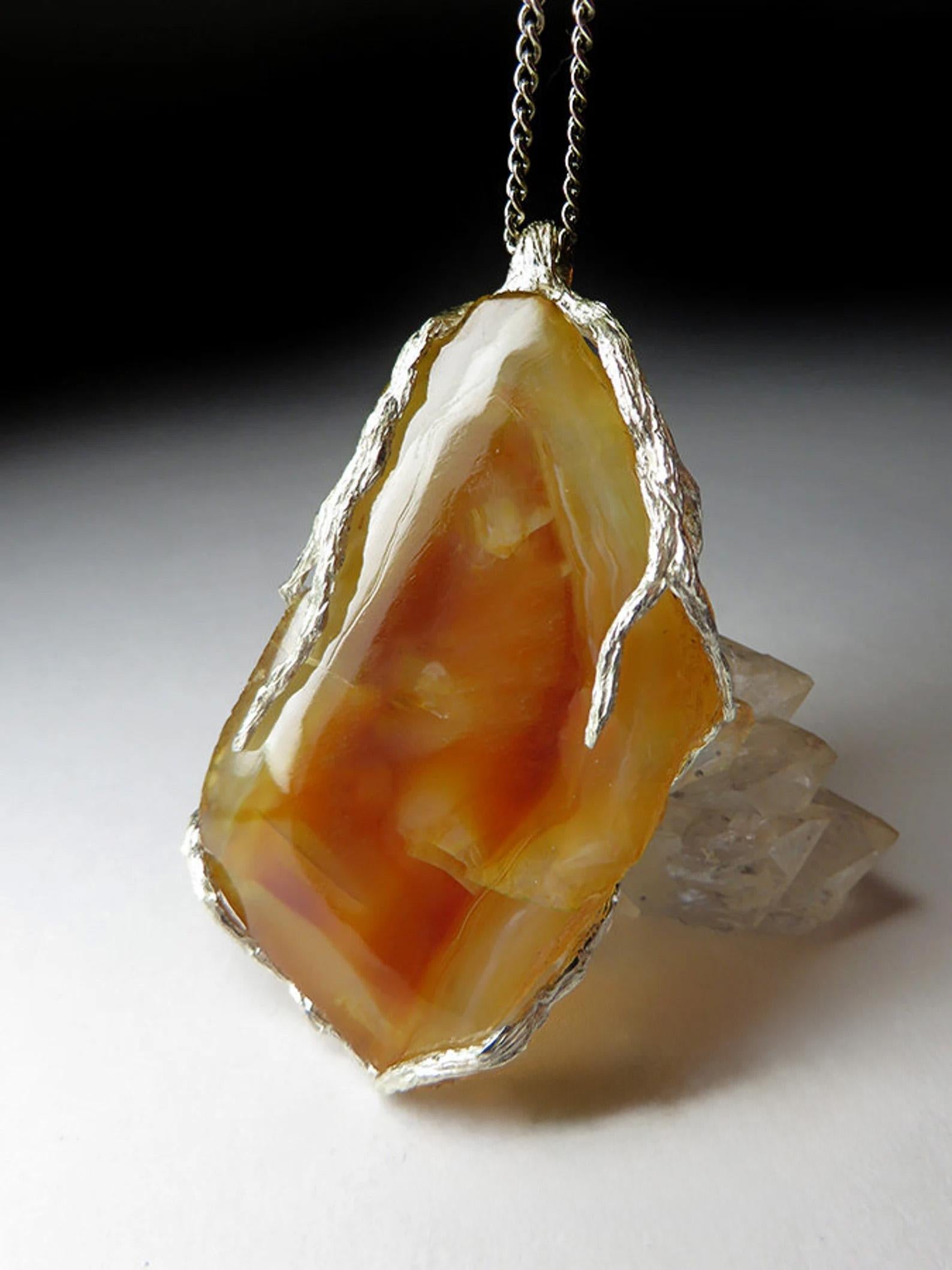 Collana grande in corniola d'argento Gioielli dichiarativi Ciondolo di protezione Regalo per un'amica in vendita 3