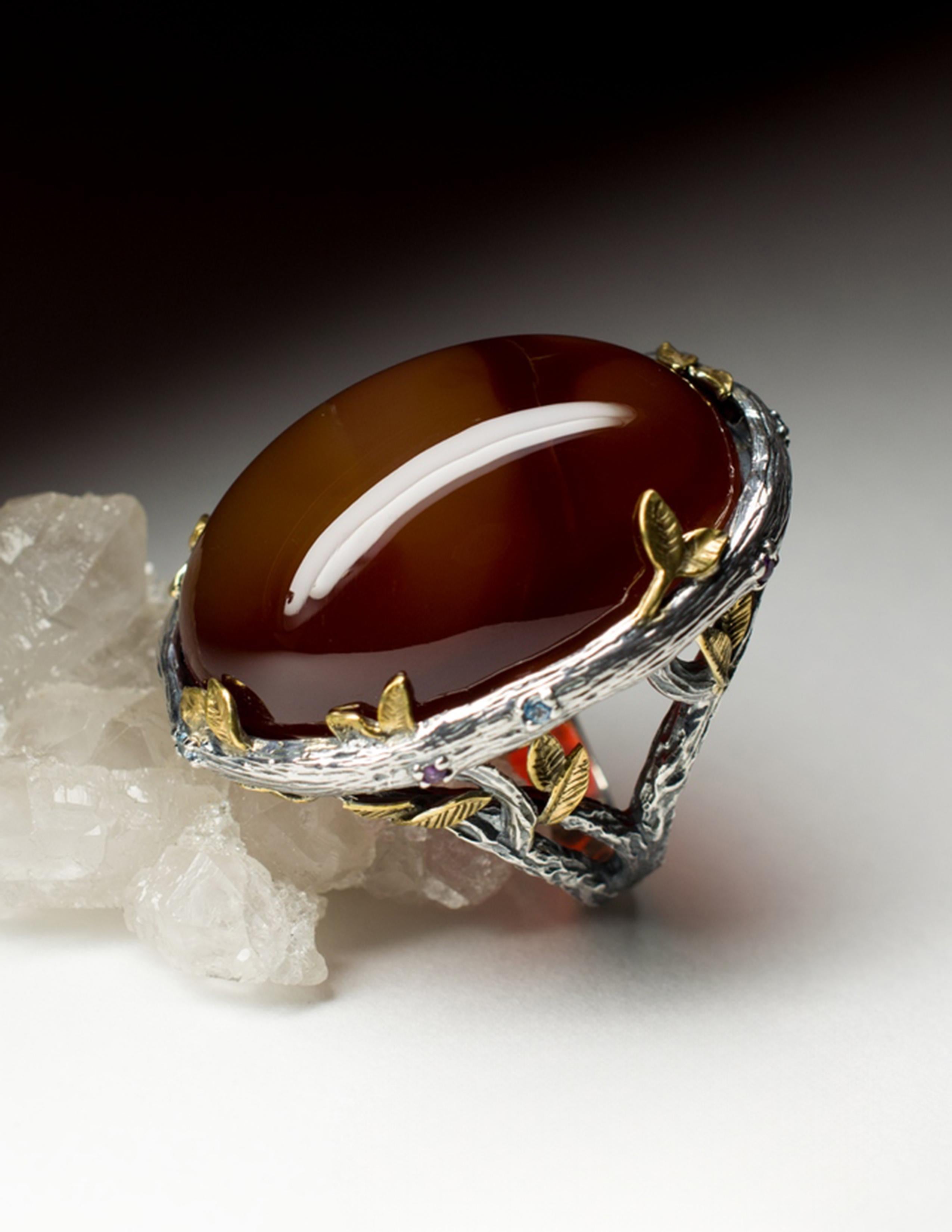 Bague en argent avec cornaline et topaze naturelles 
dimensions de la pierre précieuse - 0.51 x 0.91 x 1.3 in / 13 x 23 x 33 mm
Taille de la bague - 9.75 US
Poids de l'anneau - 26,19 grammes