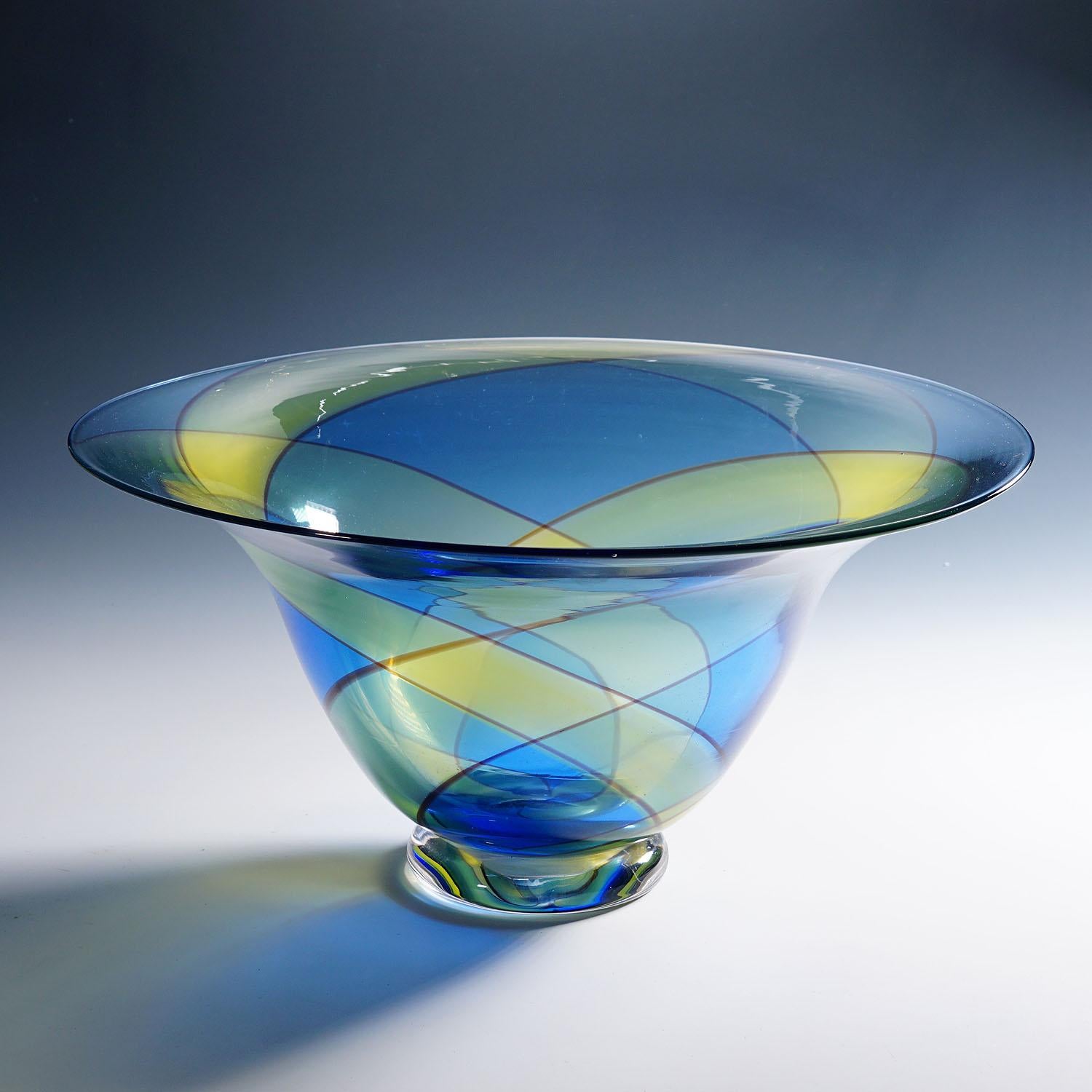 Large Carnevale Art Glass Bowl by Vetreria Archimede Seguso ca. 1980s In Good Condition For Sale In Berghuelen, DE