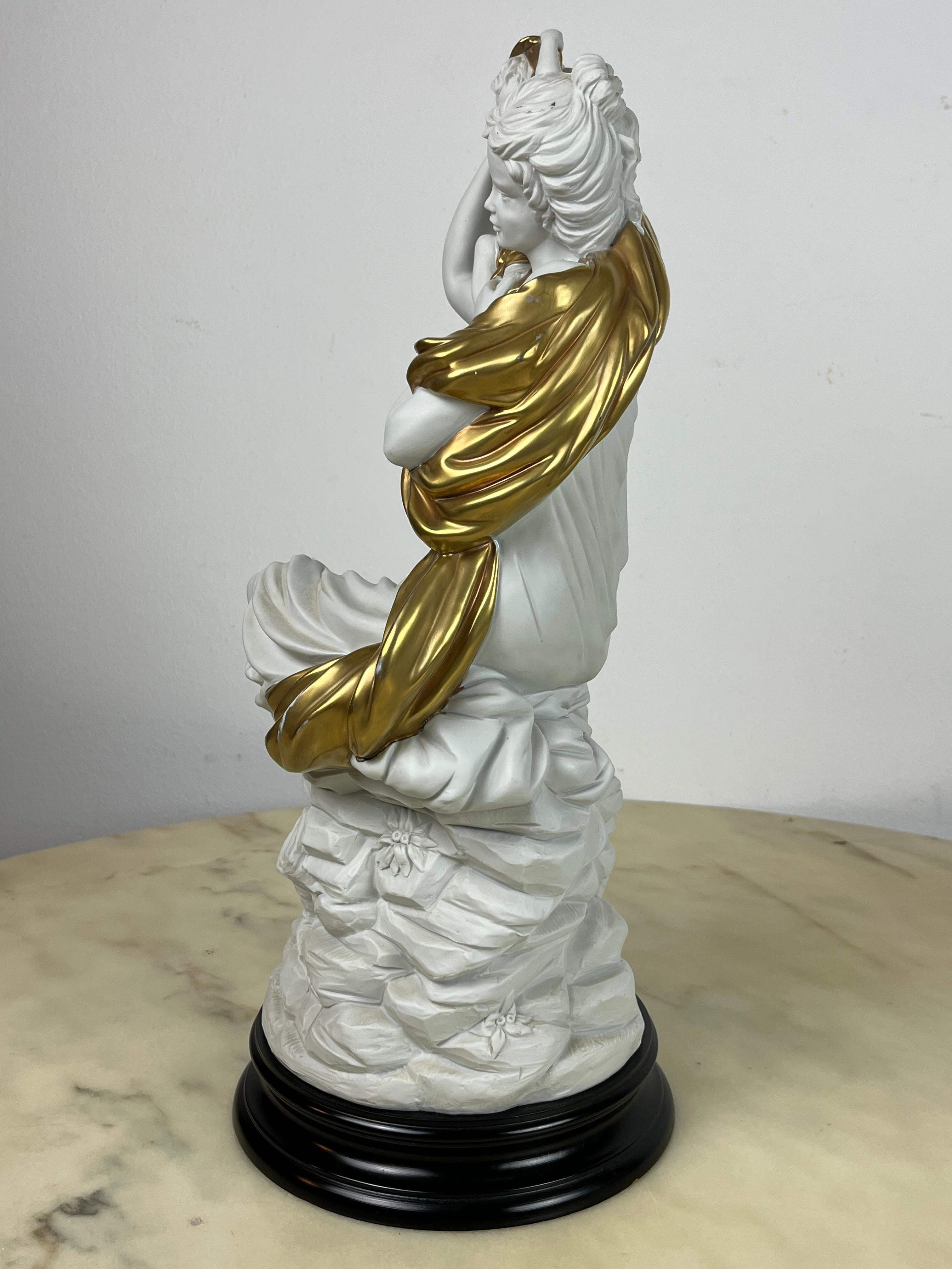 Large Carpiè Porcelain Statue, Made in Italy, 1970s For Sale 1