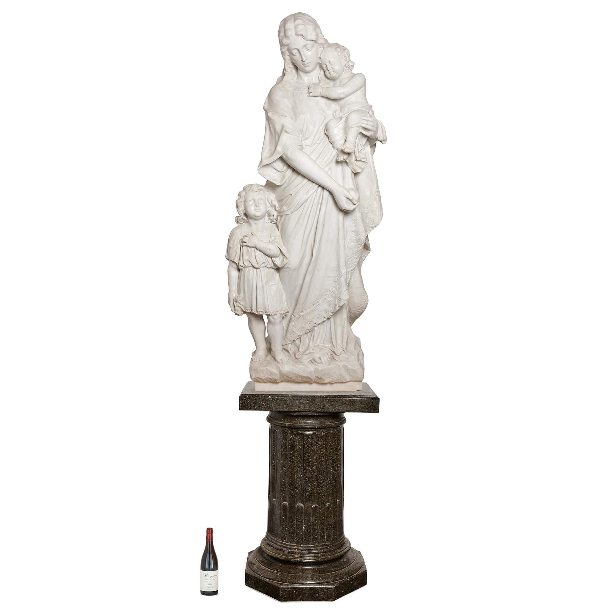 Groe Gruppe von Jungfrauen, Kind und Baptisten aus Carrara-Marmor, signiert P. Romanelli im Angebot 4