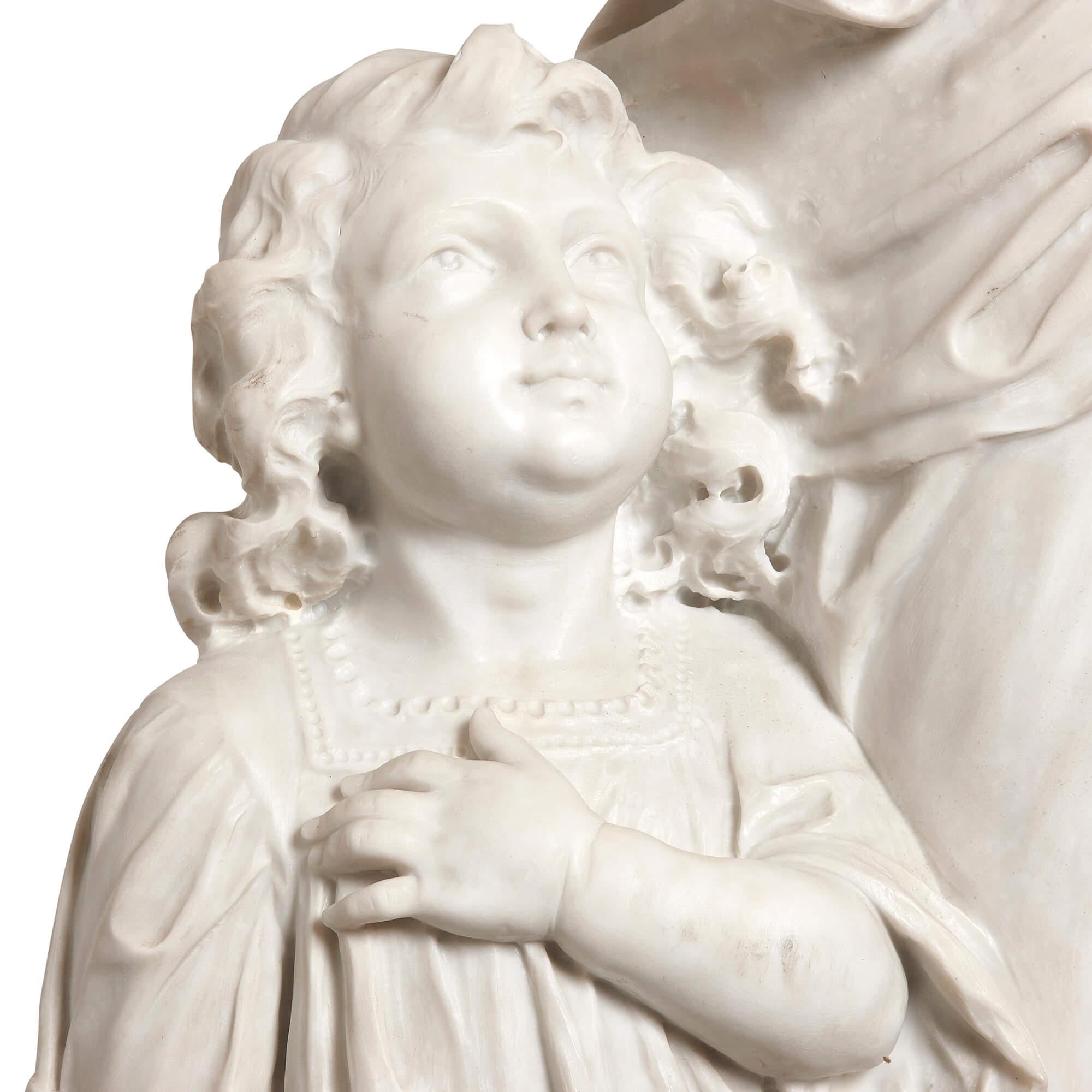 XIXe siècle Grand groupe en marbre de Carrare reprsentant une Vierge, un enfant et le Baptiste, sign P. Romanelli en vente