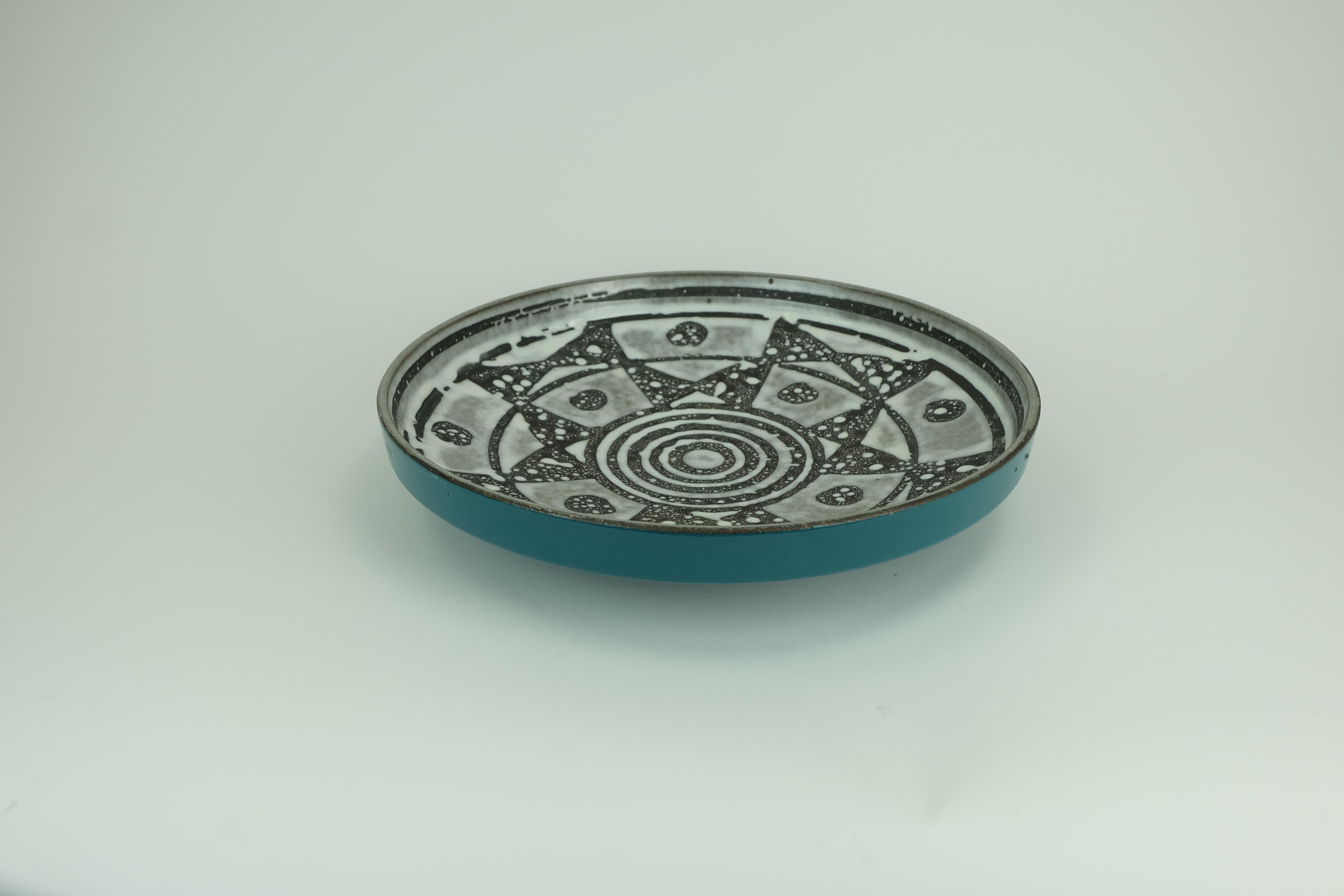 grande piatto carstens BOWL decorato con smalto grigio e marrone ankara no. 1075-31 1960s In condizioni buone in vendita a Mannheim, DE