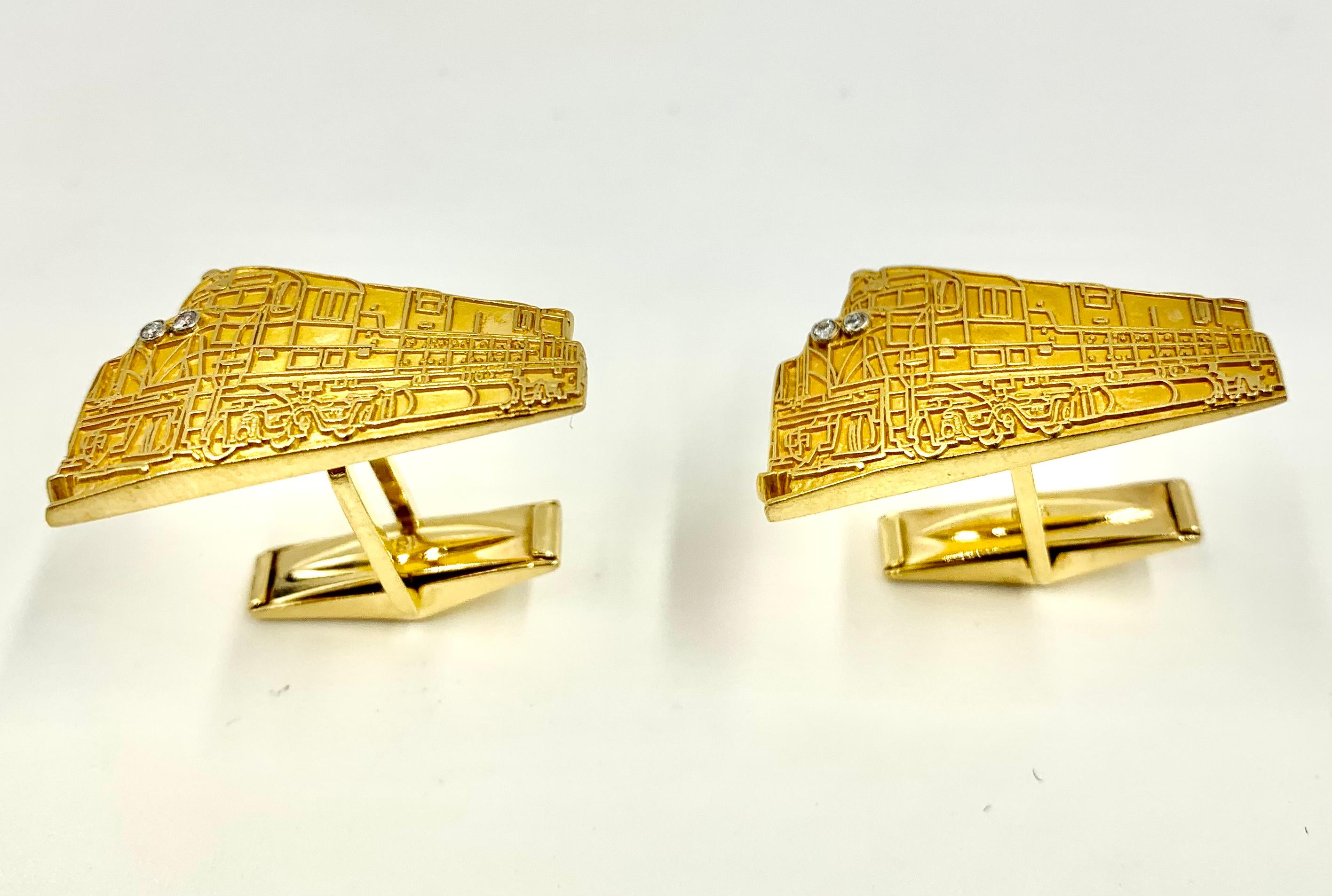 Striking, large Art Deco Cartier Orient Express diamond and 18K gold vintage cufflinks.
First half of 20th Century
The legendary Paris to Istanbul Orient Express, synonymous with luxury travel, romance, mystery and adventure has set the stage for
