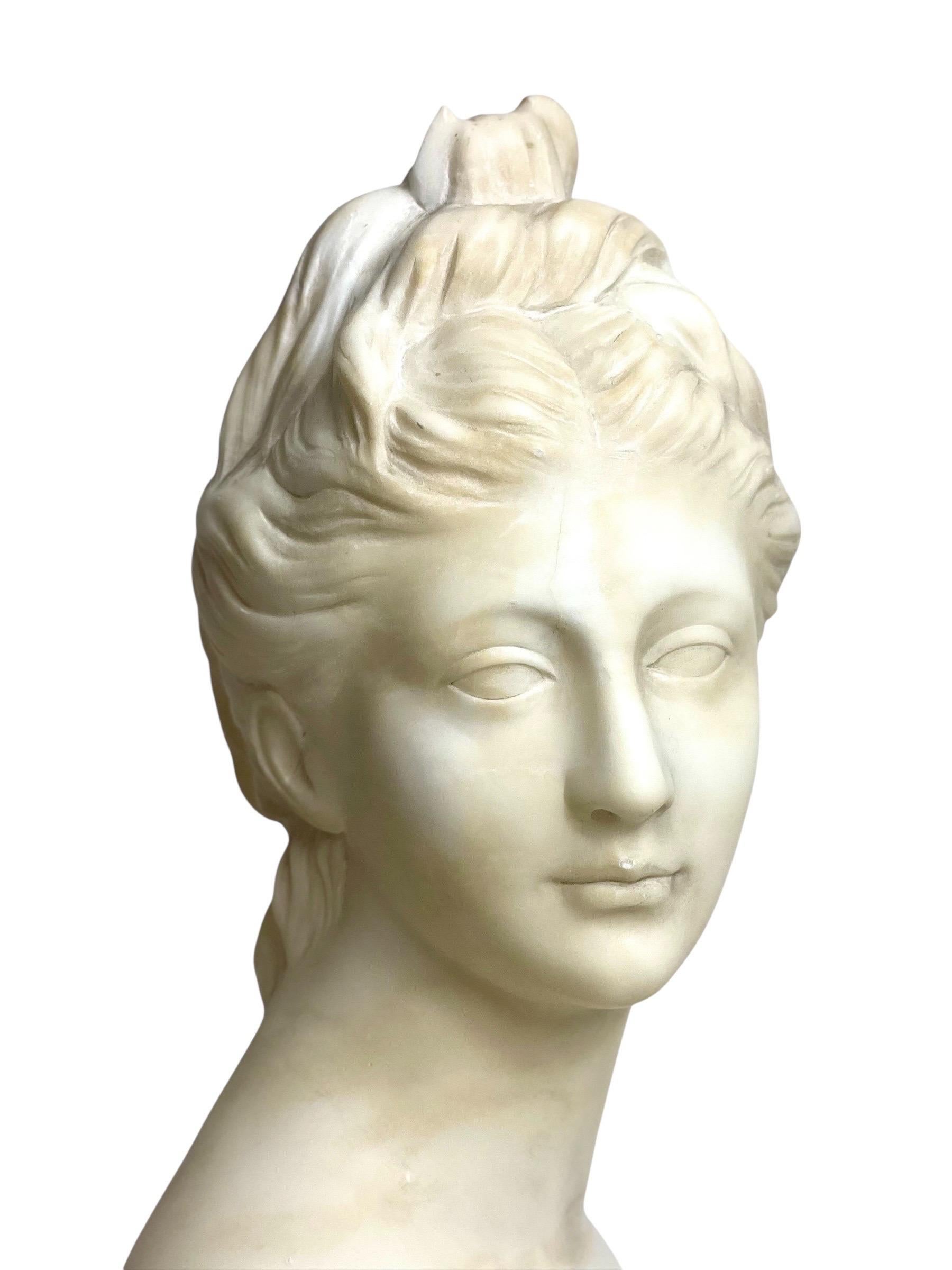 Große geschnitzte Alabasterbüste der Diana der Jägerin, 19. im Angebot 12