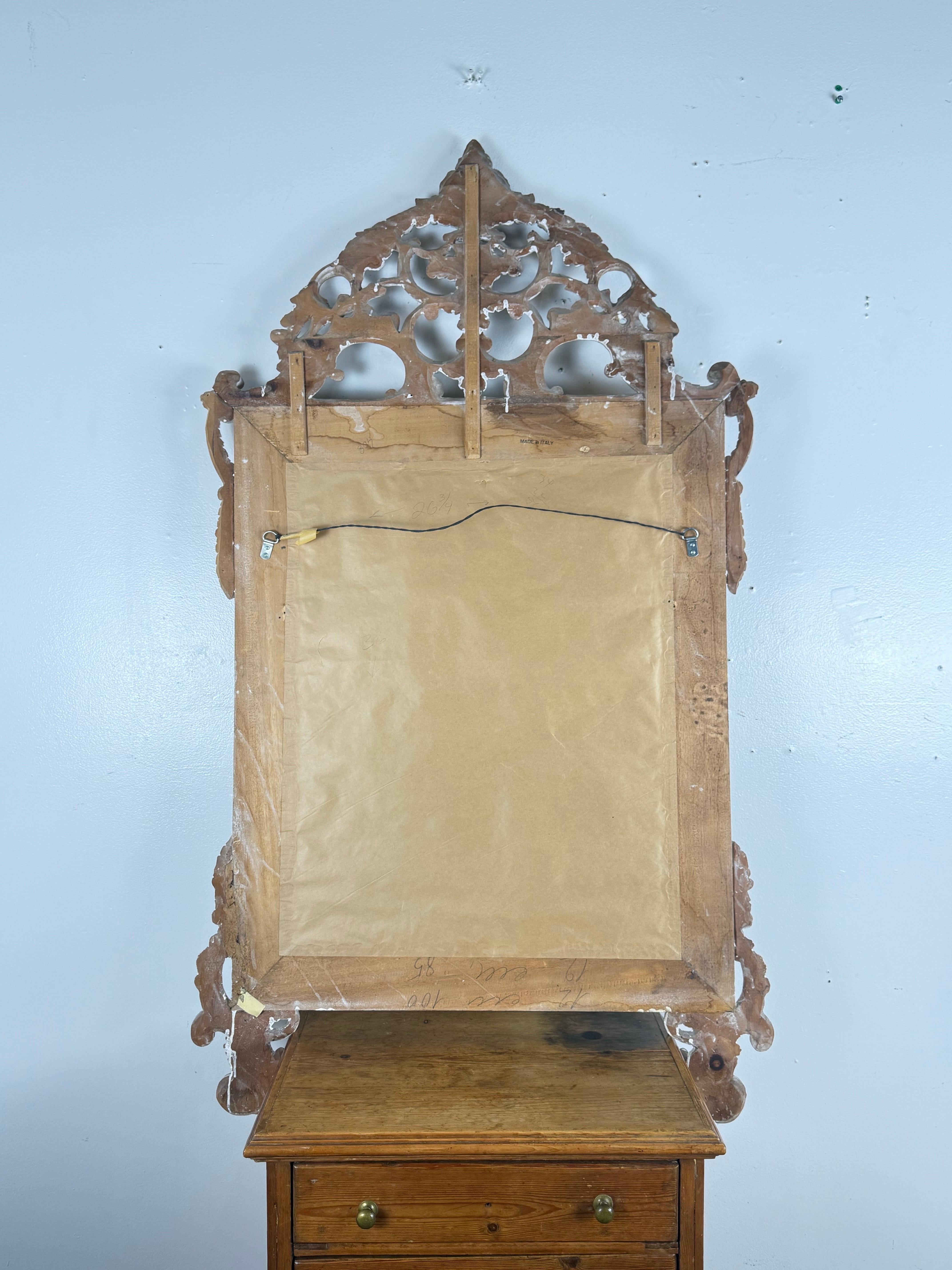 Grande specchio intagliato e dipinto in stile rococò italiano in vendita 6