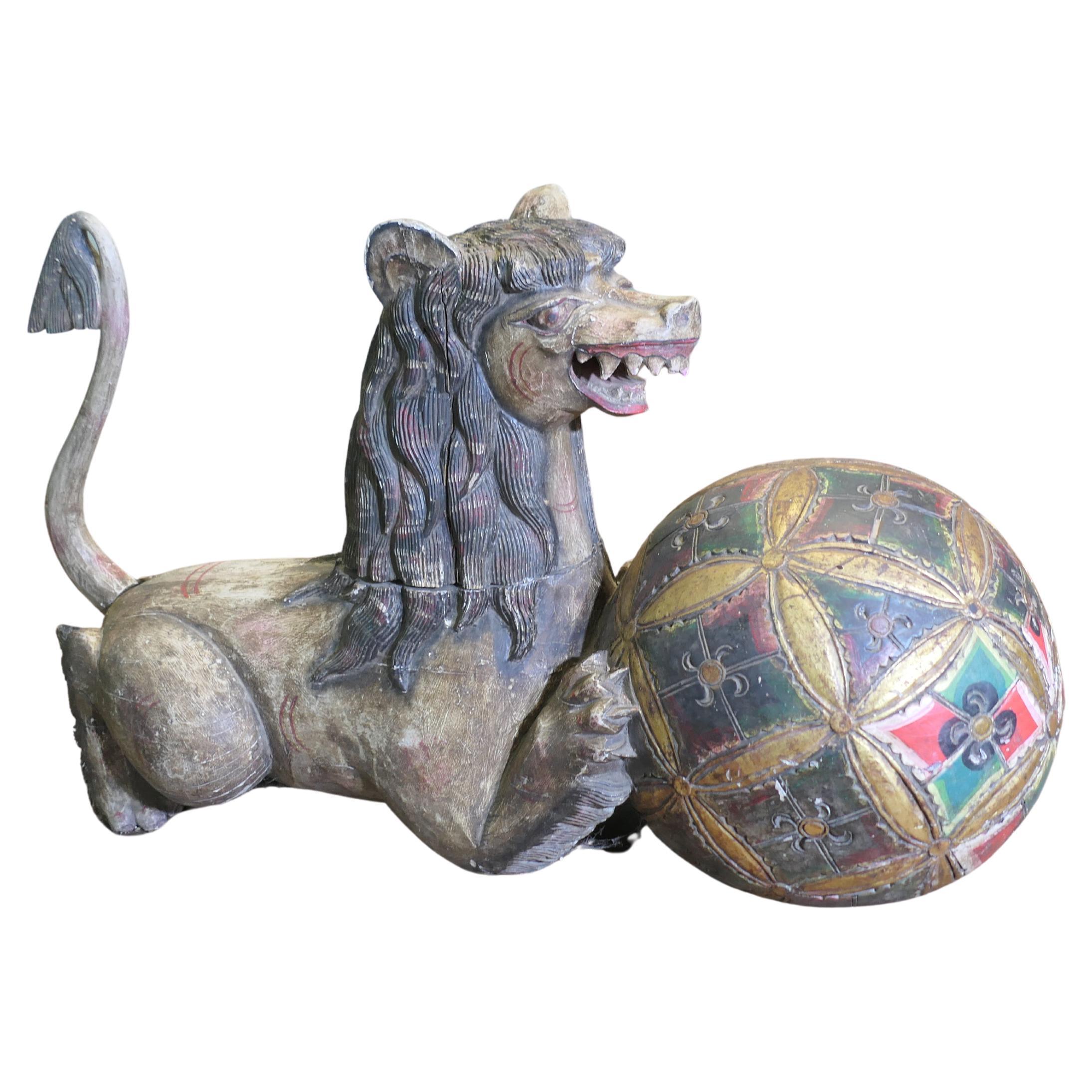 Large Carved and Painted Temple Lion, Pixiu or Foo Dog en venta