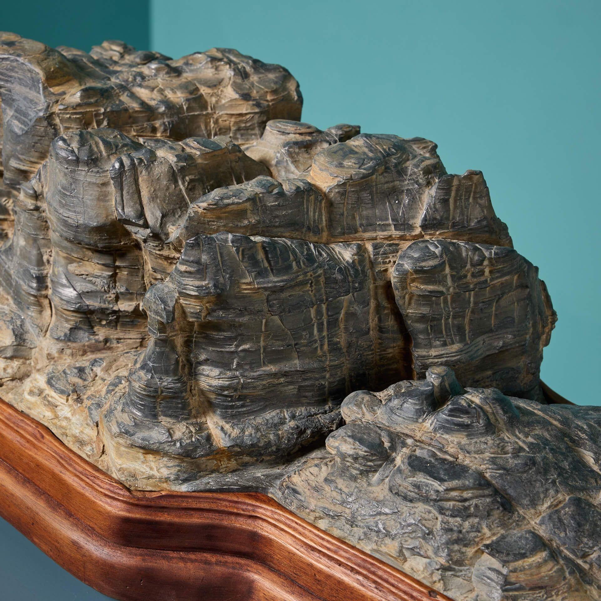Victorien Grande sculpture chinoise d'érudits en roche sculptée en vente