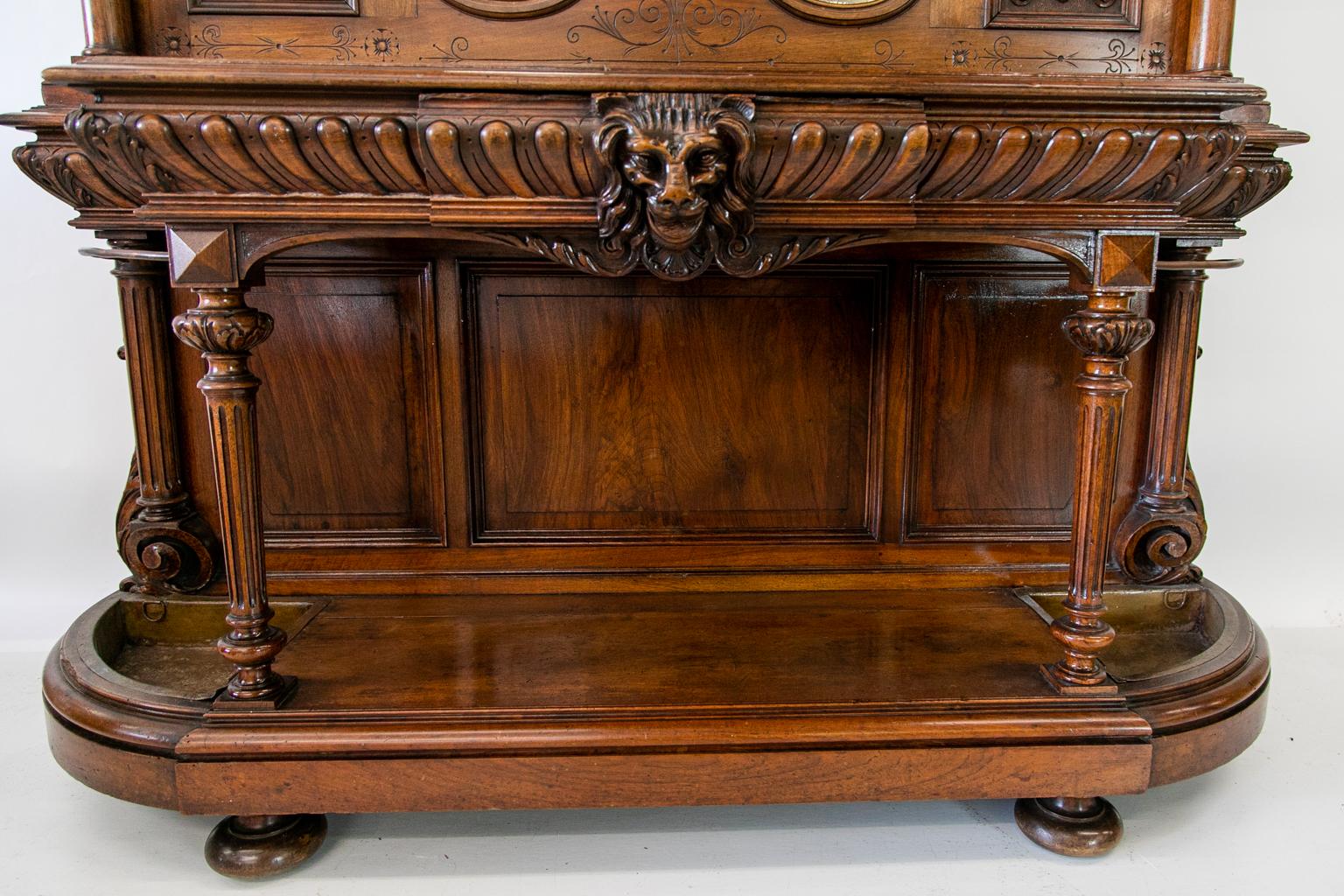 Large Carved English Solid Walnut Hall Stand In Good Condition For Sale In Wilson, NC
