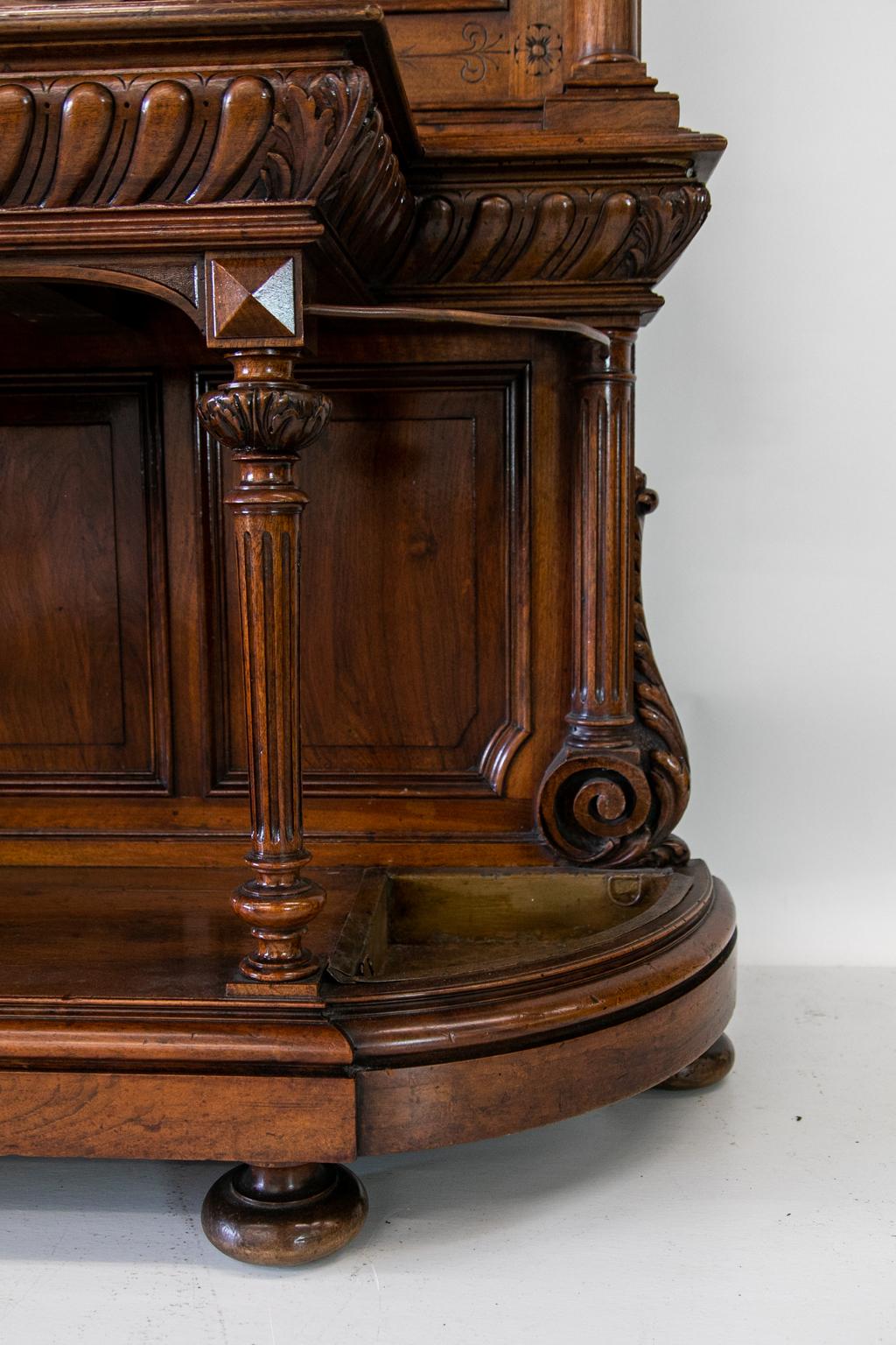 Large Carved English Solid Walnut Hall Stand For Sale 3