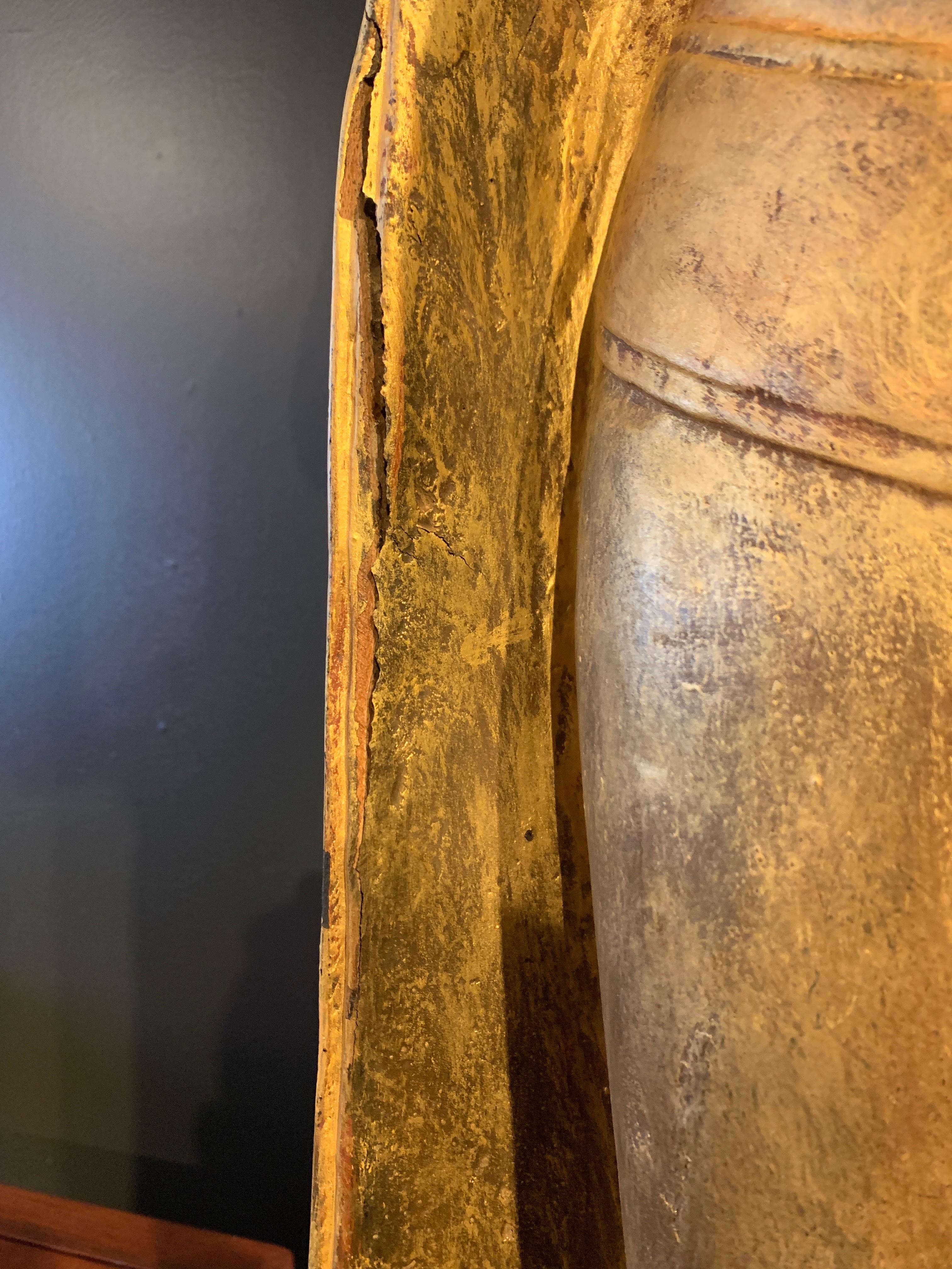 Grand Bouddha debout en teck sculpté et doré:: Thaïlande du Nord:: début du 20e siècle en vente 9
