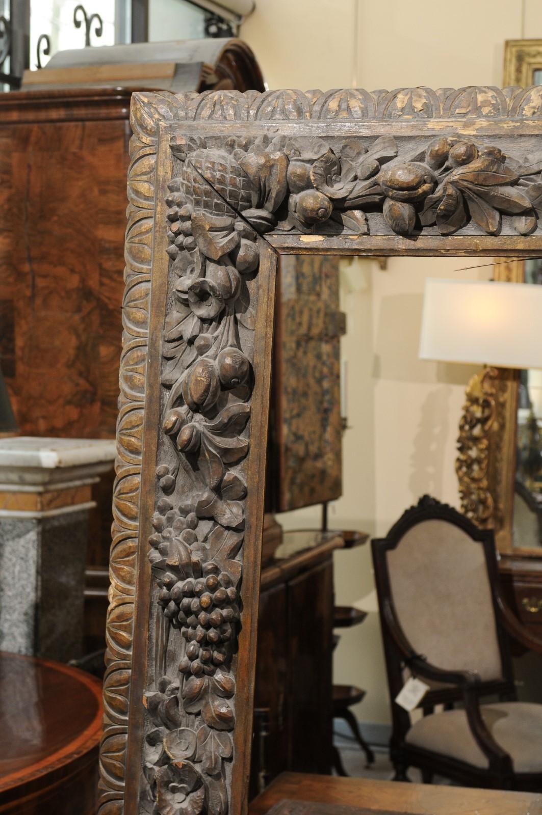 Large Carved Giltwood Frame with Flower Detail, 19th Century France For Sale 2