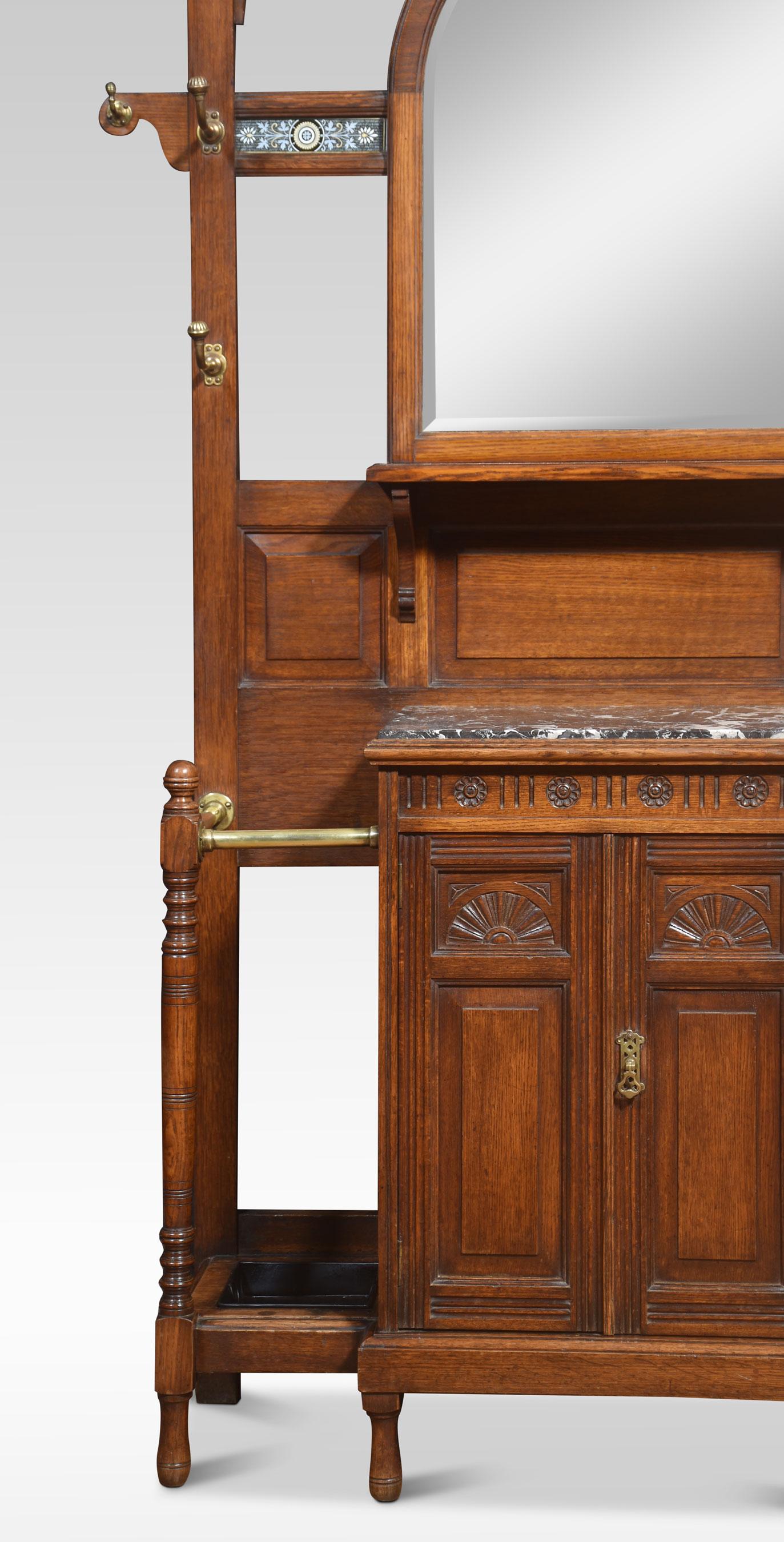British Large carved oak hall stand For Sale