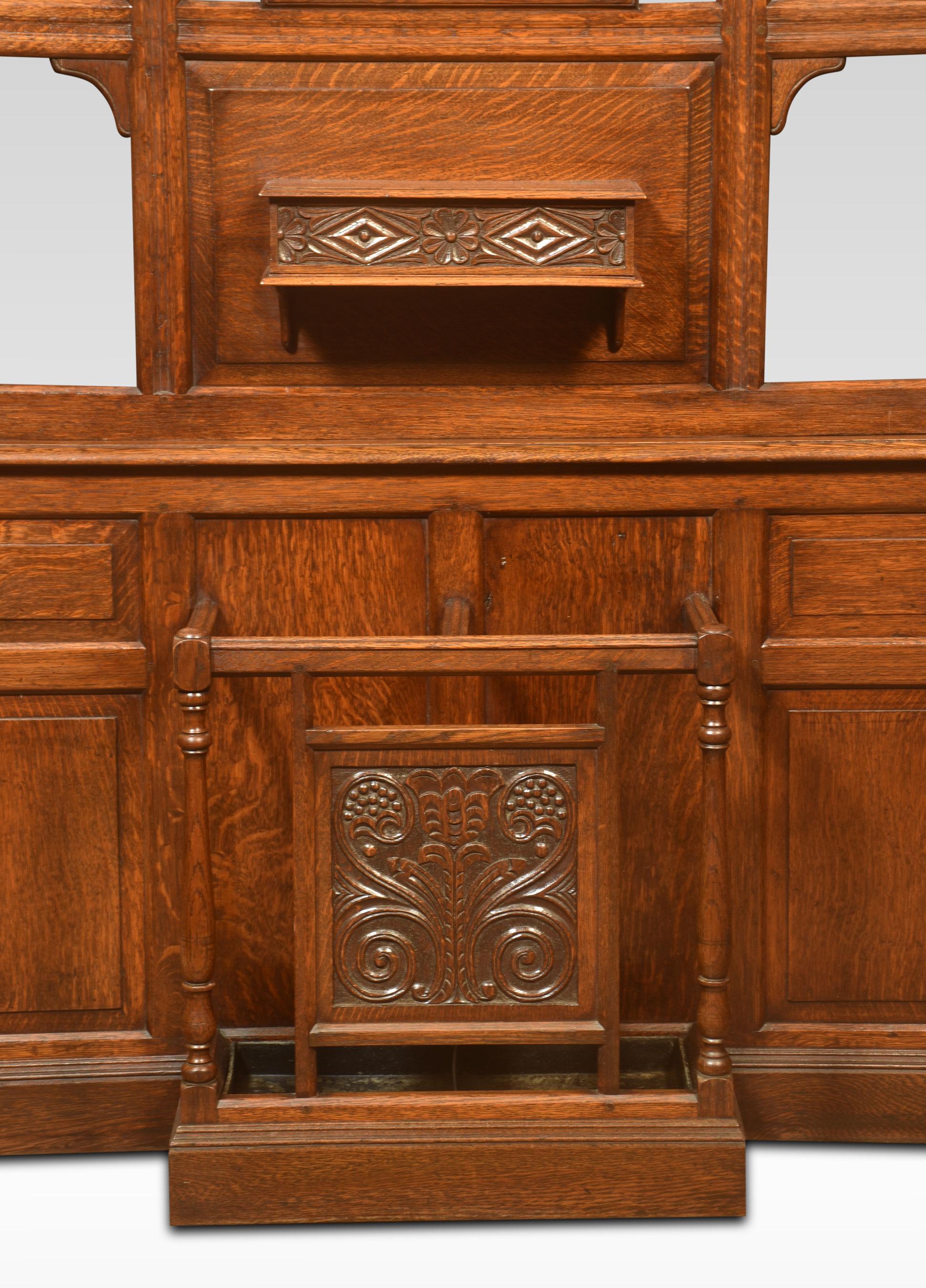 Large Carved Oak Hall Stand In Good Condition For Sale In Cheshire, GB