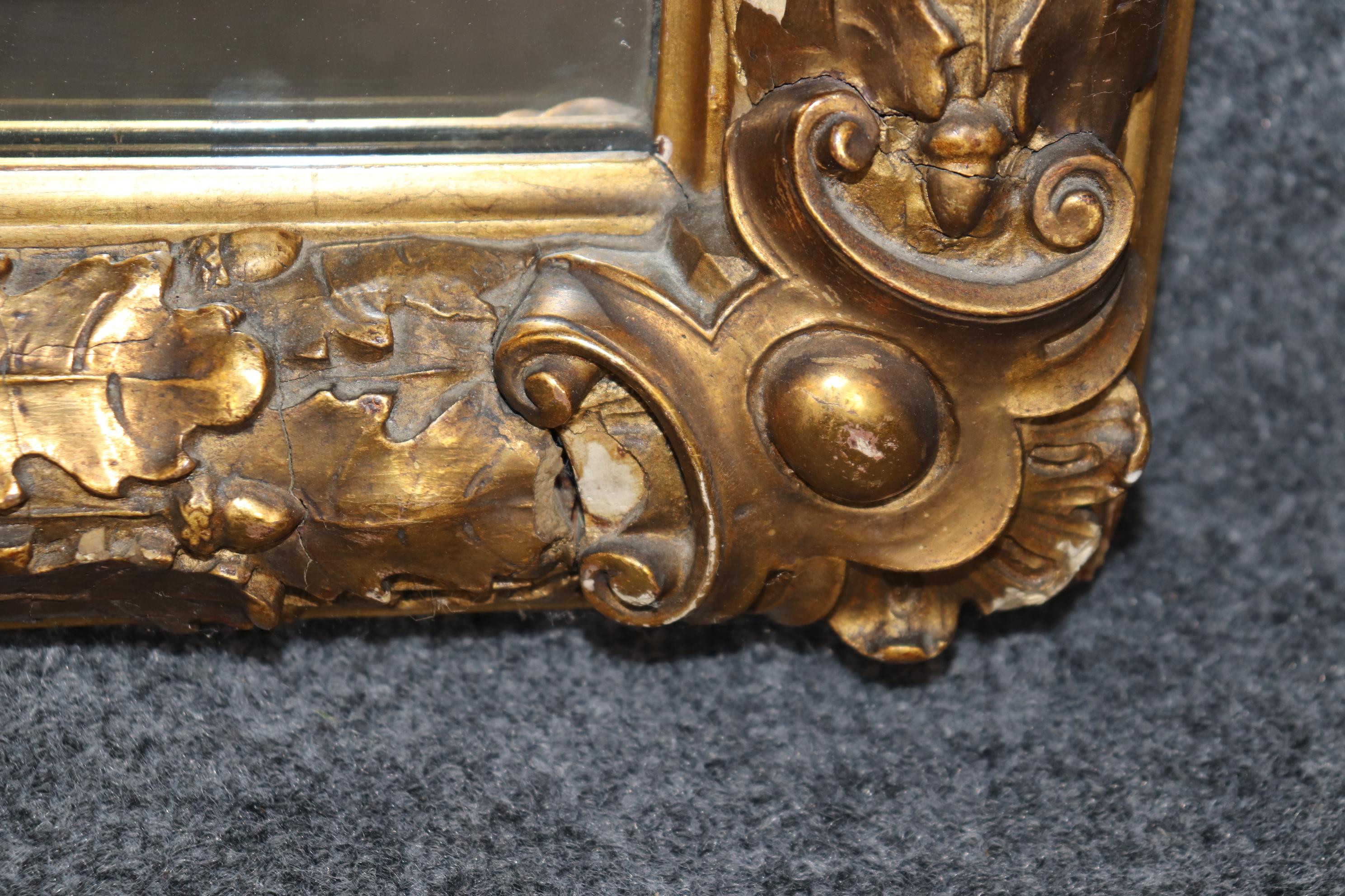 Large  Carved Oak Leaf and Shell Motif Regency Style Carved Gold Gilt mirror In Good Condition In Swedesboro, NJ