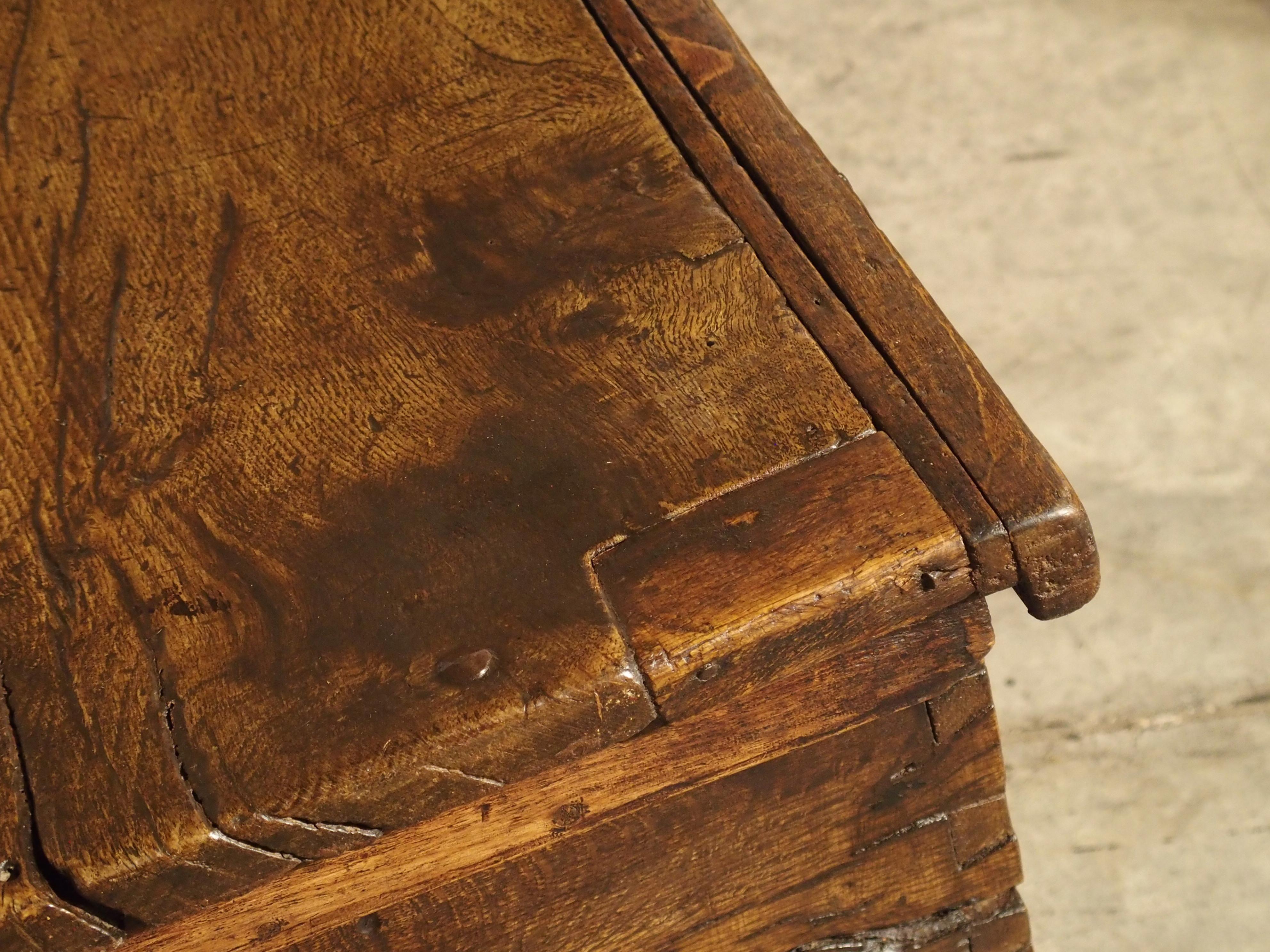 Large Carved Oak Plank Trunk from the Basque Country, circa 1650 1