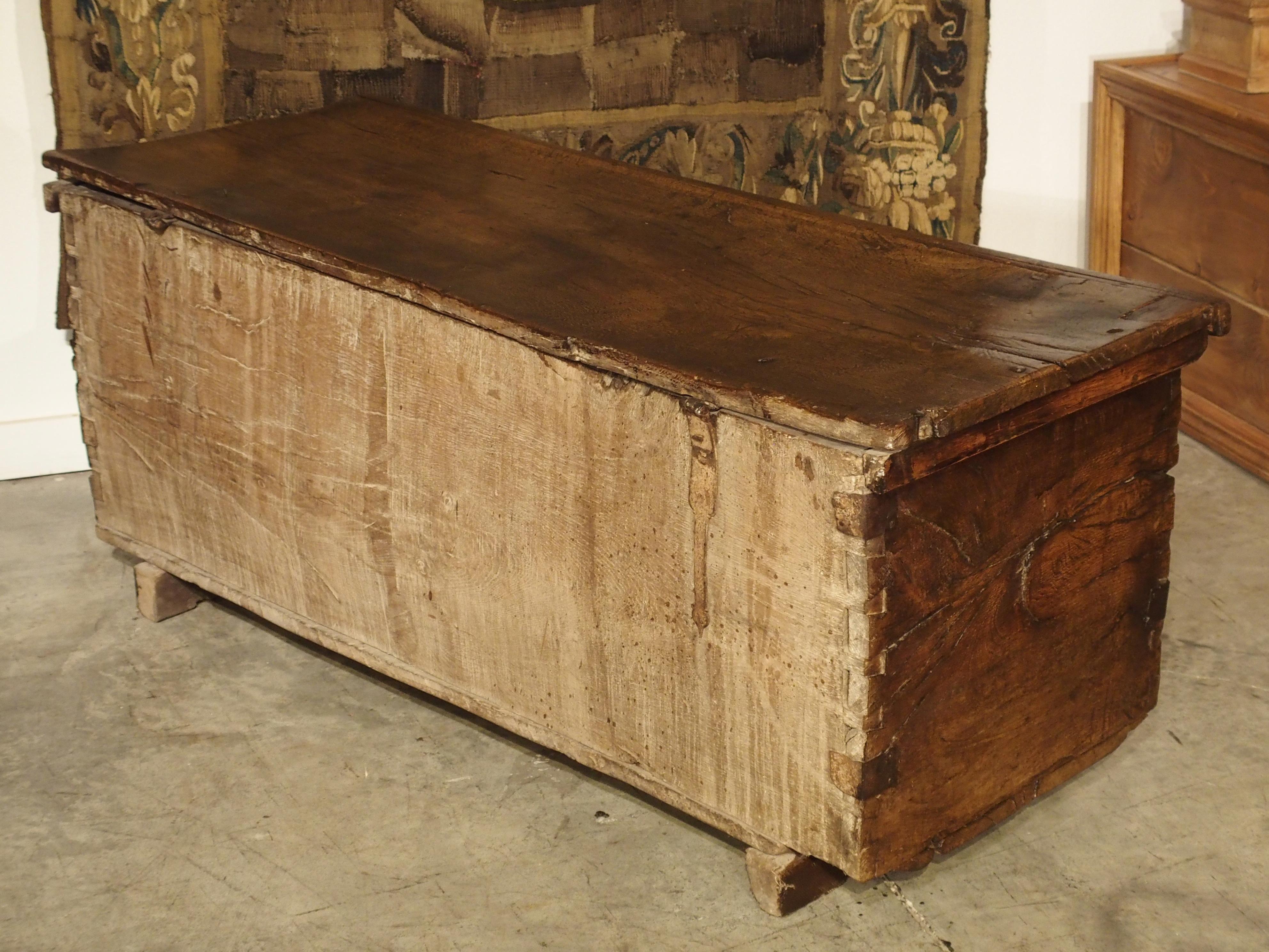 Large Carved Oak Plank Trunk from the Basque Country, circa 1650 2